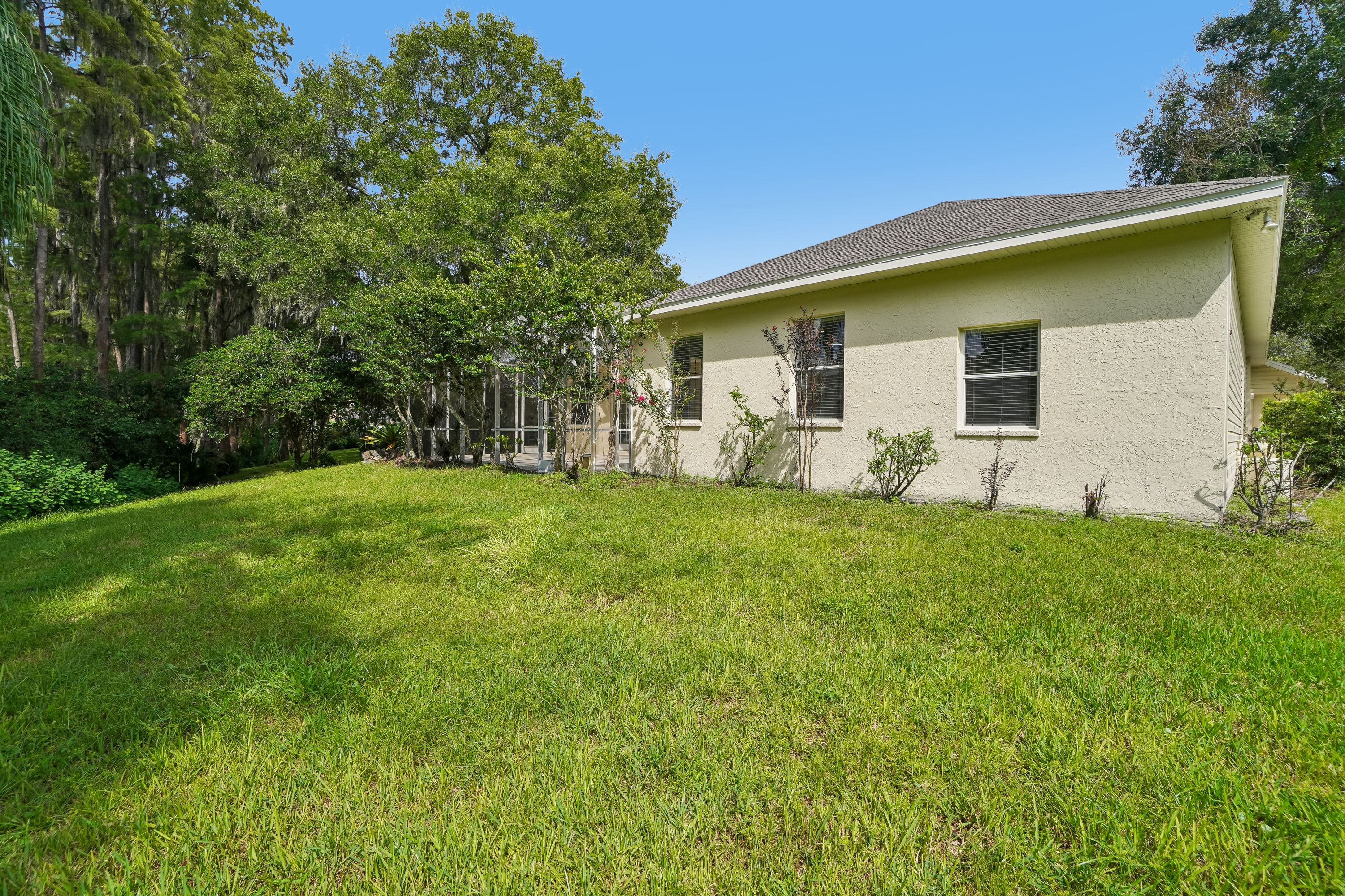 Photo 34 of 35 of 17718 Crystal Cove Pl, Lutz, FL