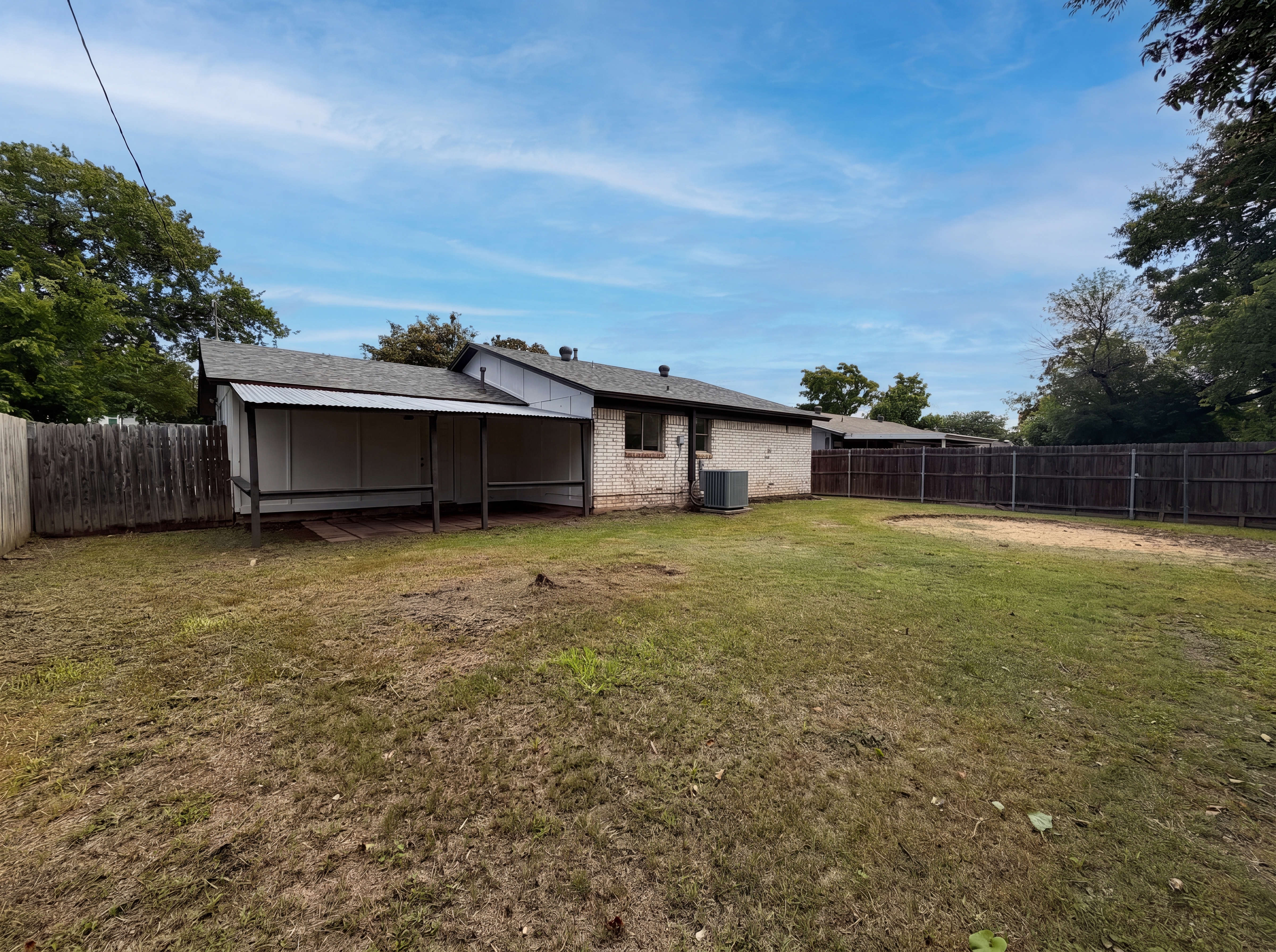 Photo 23 of 25 of 5708 Hanson Dr, Watauga, TX