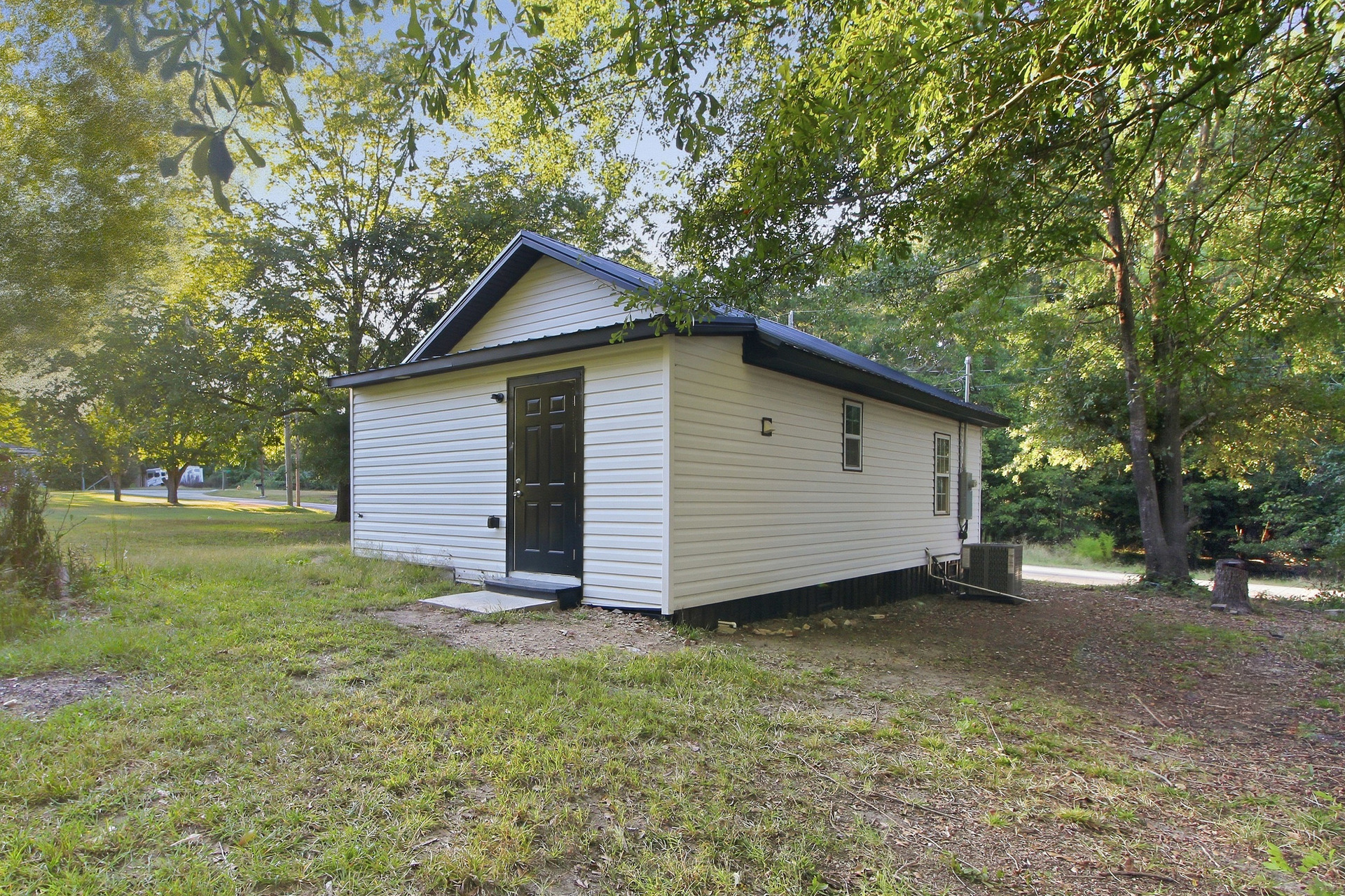 Photo 5 of 10 of 229 Cater St, Belton, SC