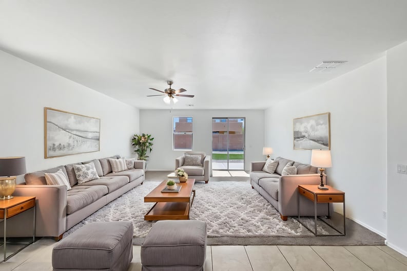 Property photo 2 of 3201 W Saint Catherine Ave