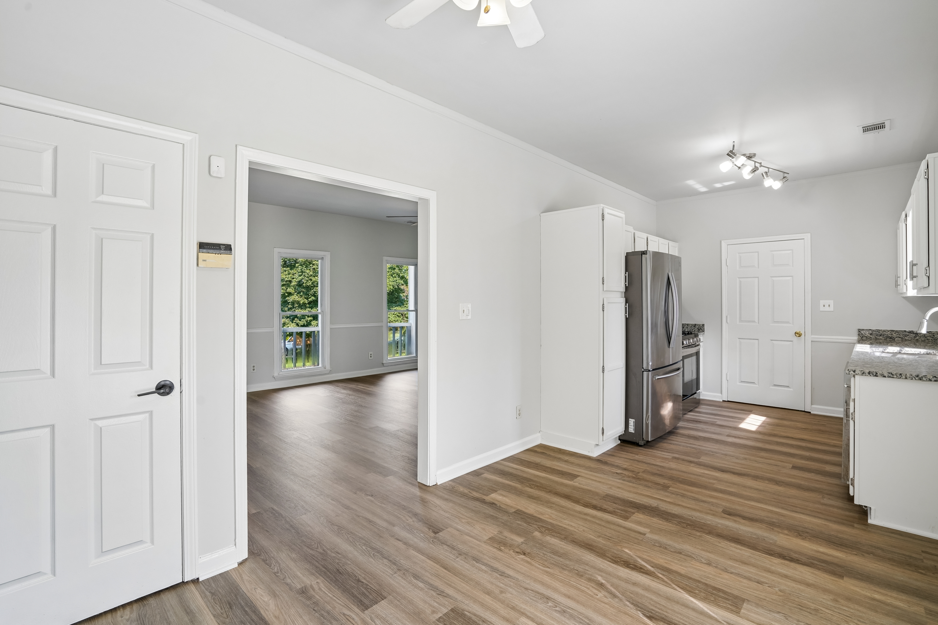 Photo 6 of 40 of 2 Sumer Ln S, Douglasville, GA