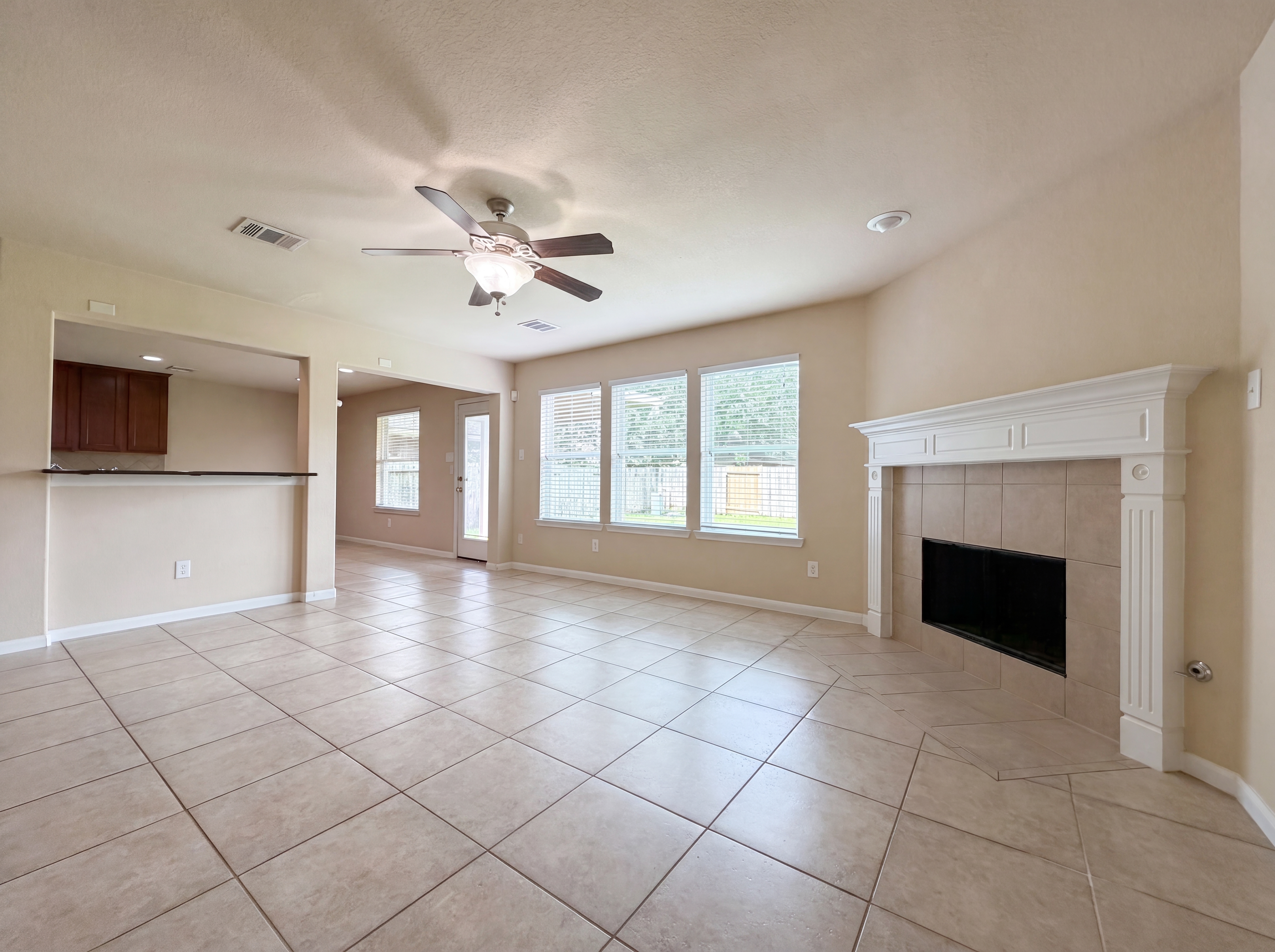 Photo 16 of 21 of 9965 Boulder Bend Ln, Brookshire, TX