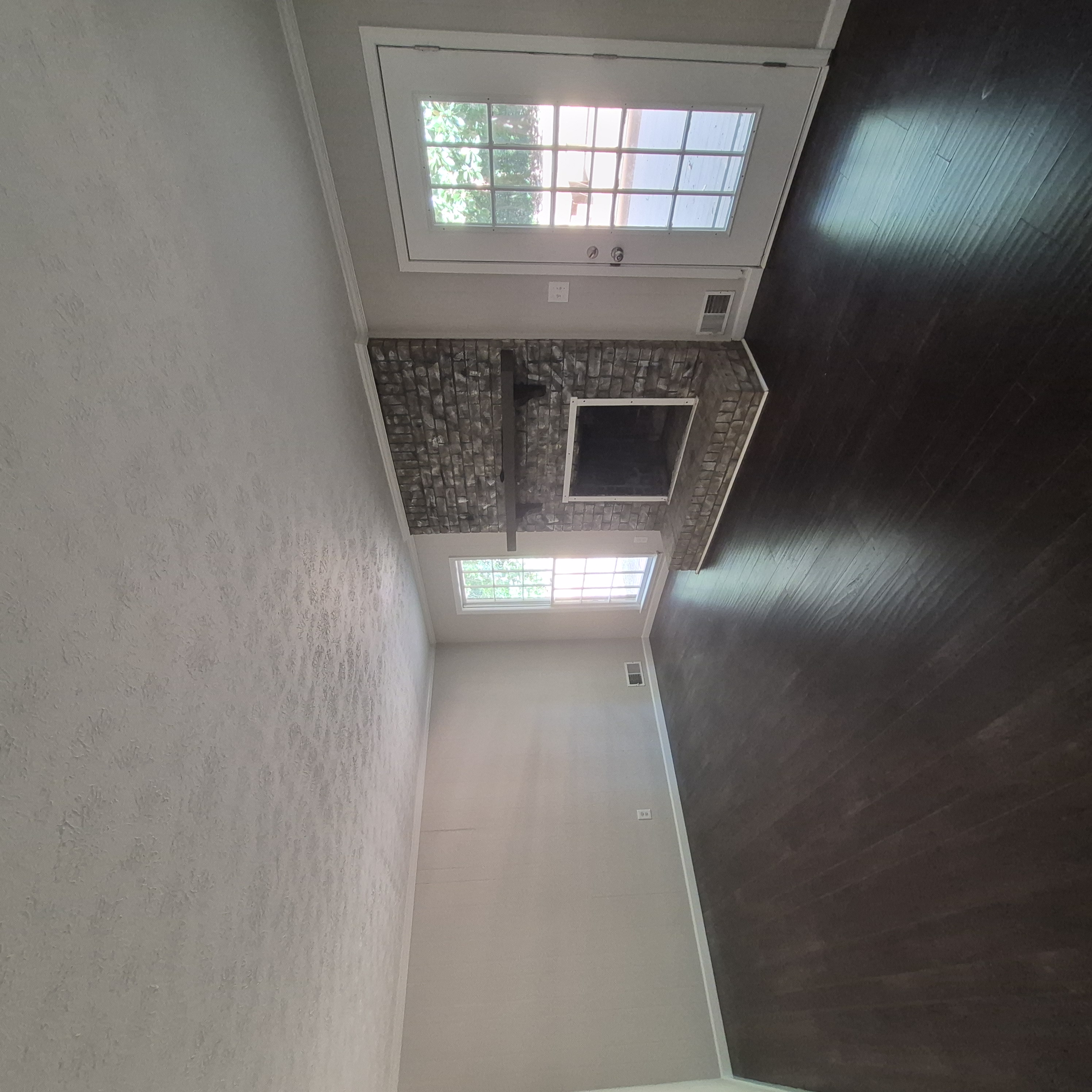 Photo 3 of 21 of 2201 Brookfield Cir, Lawrenceville, GA