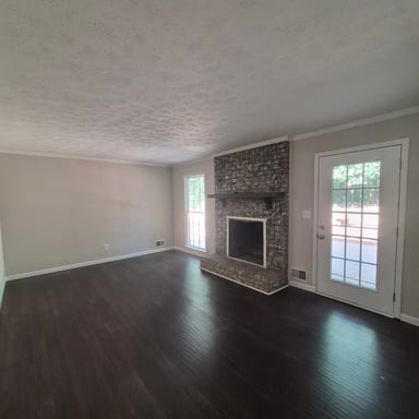 Property photo 3 of 2201 Brookfield Cir