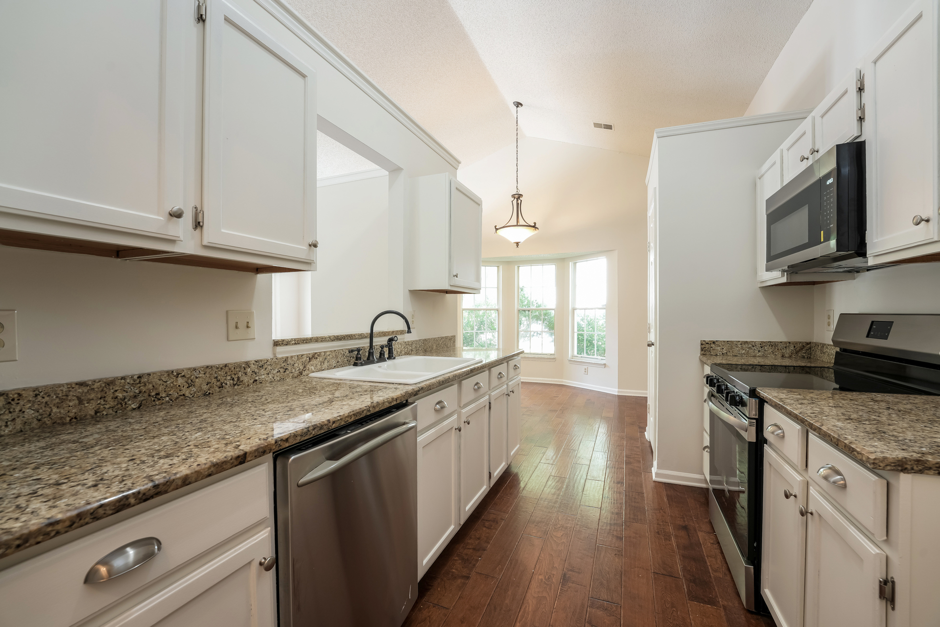 Photo 2 of 21 of 105 Ceaton Ct, Goose Creek, SC