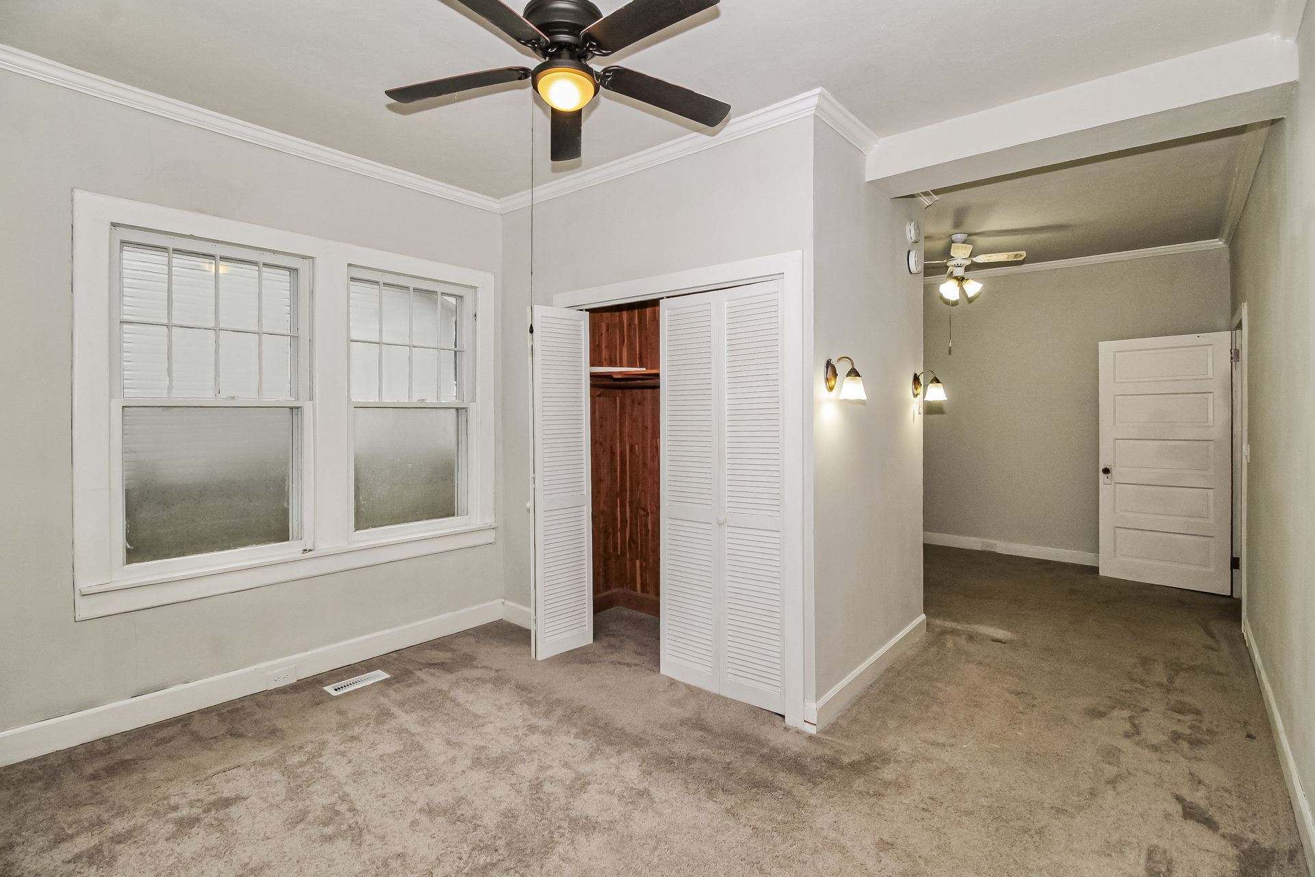 Photo 14 of 22 of 114 E Clay St, Whiteville, NC