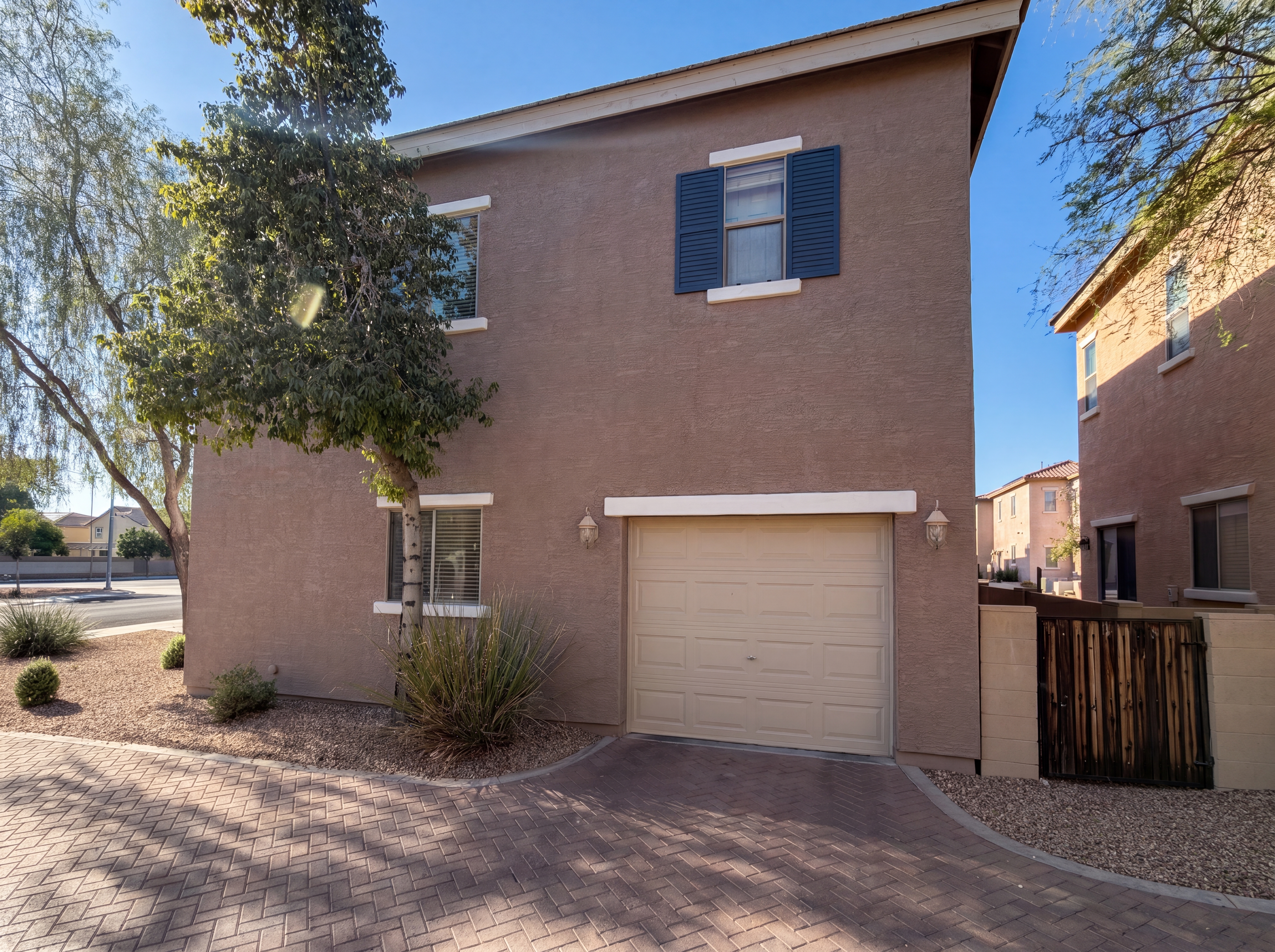 Photo 2 of 33 of 22075 N 103rd Ln, Peoria, AZ