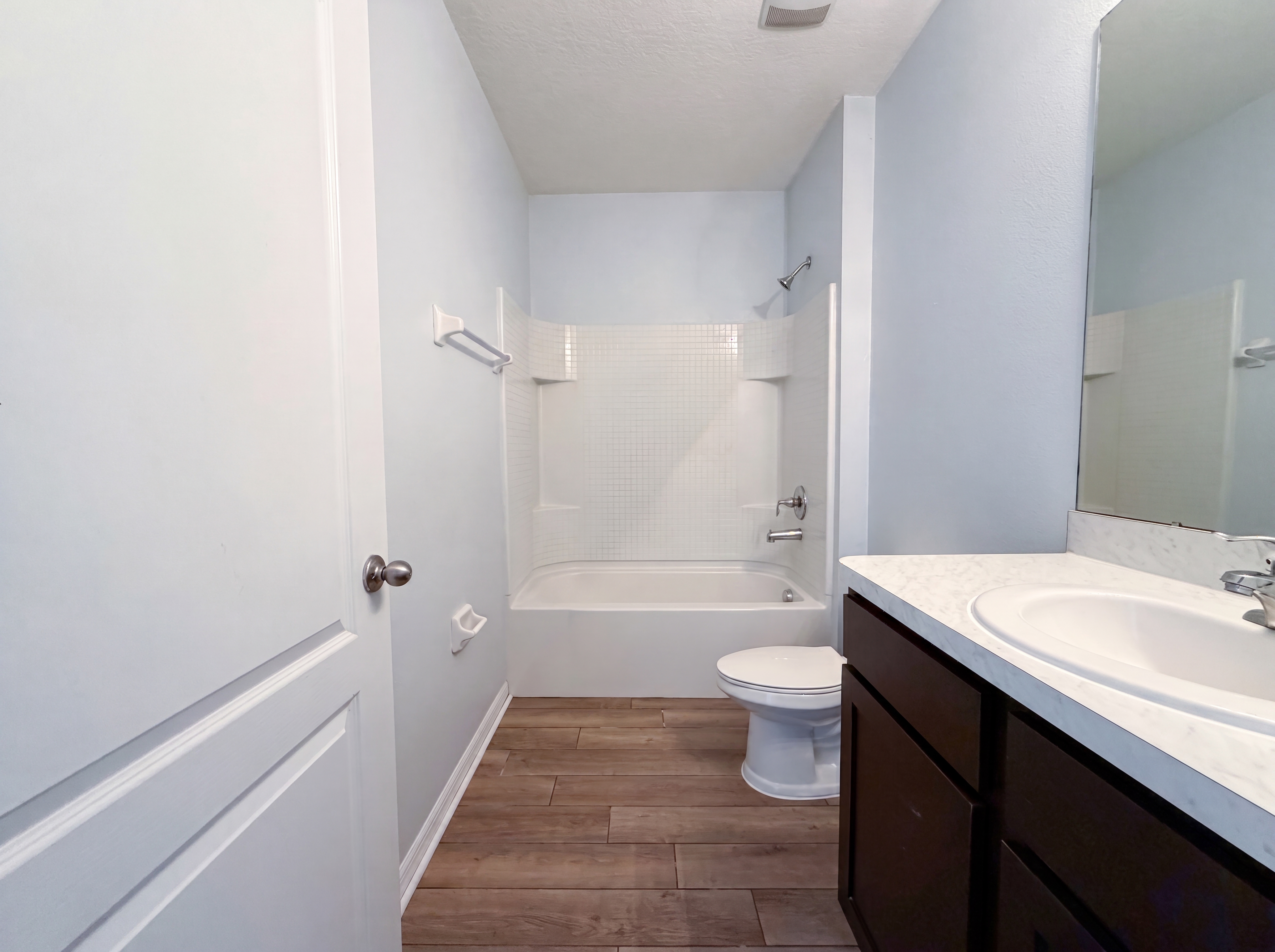 Photo 13 of 25 of 5805 71st St E, Palmetto, FL