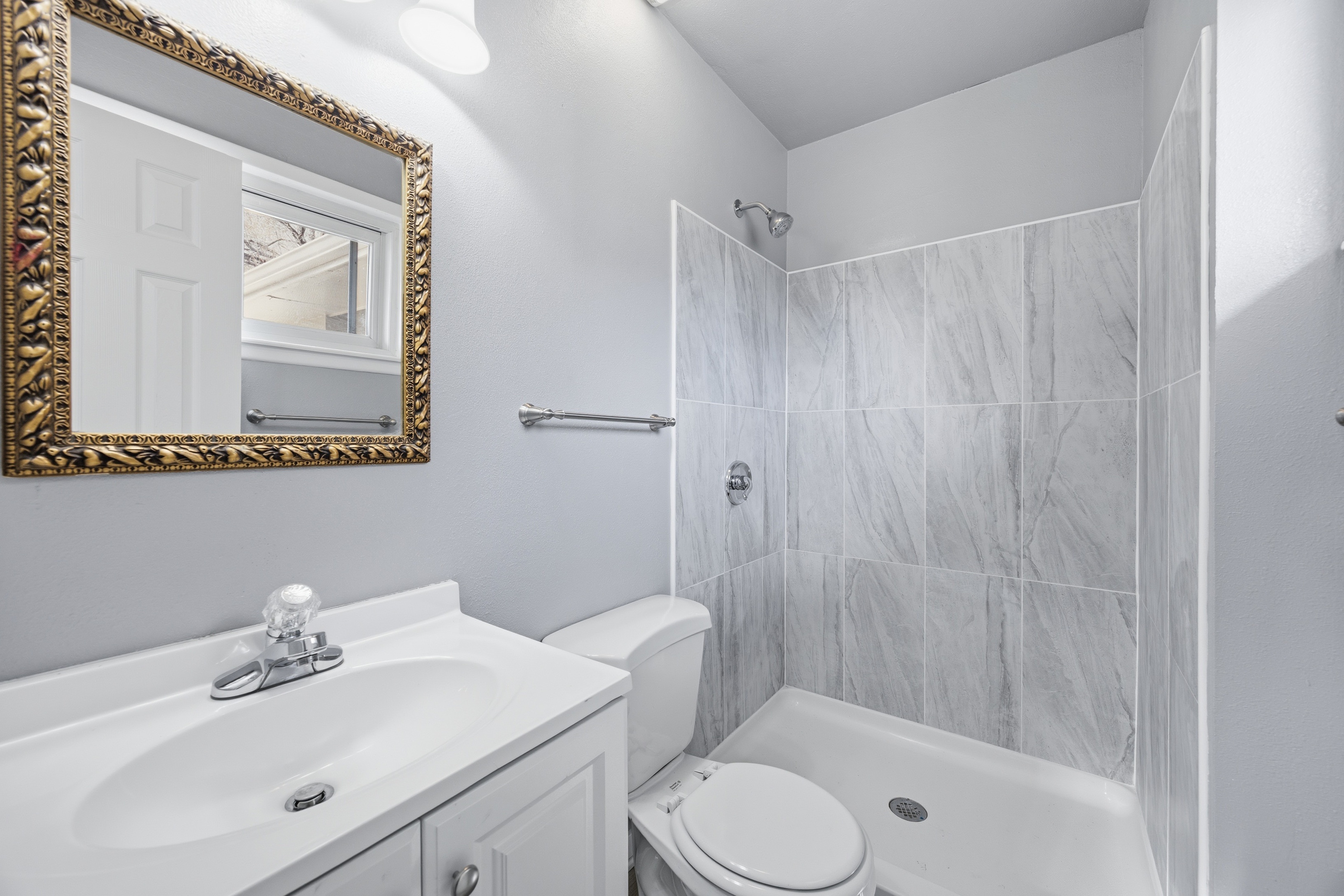 Photo 7 of 40 of 1014 Fosdick Dr, Colorado Springs, CO