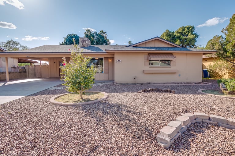 Photo 1 of 27 - 2620 S Holbrook Ln, Tempe, AZ 85282