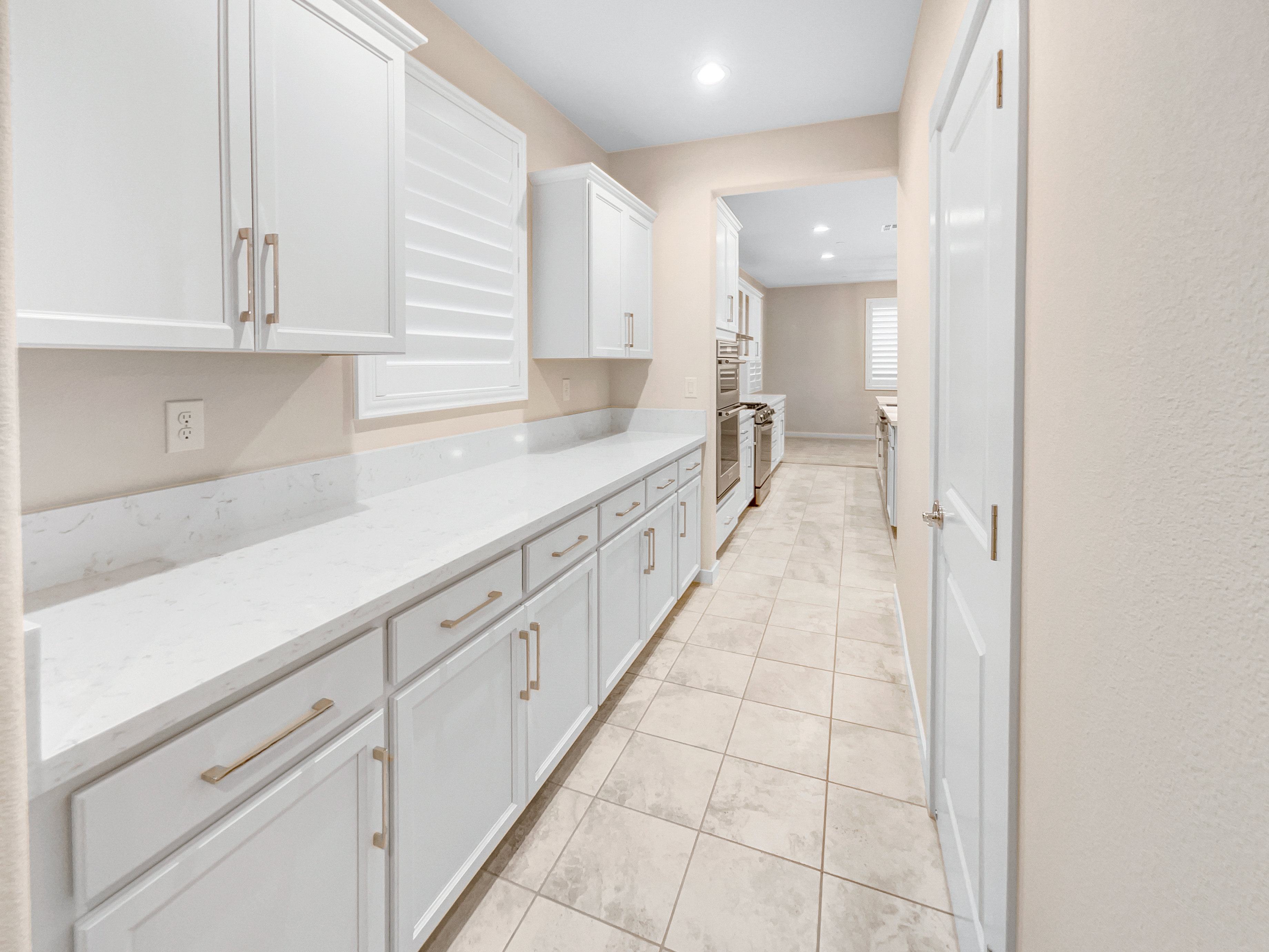 Photo 13 of 32 of 692 Atherton Way, Plumas Lake, CA