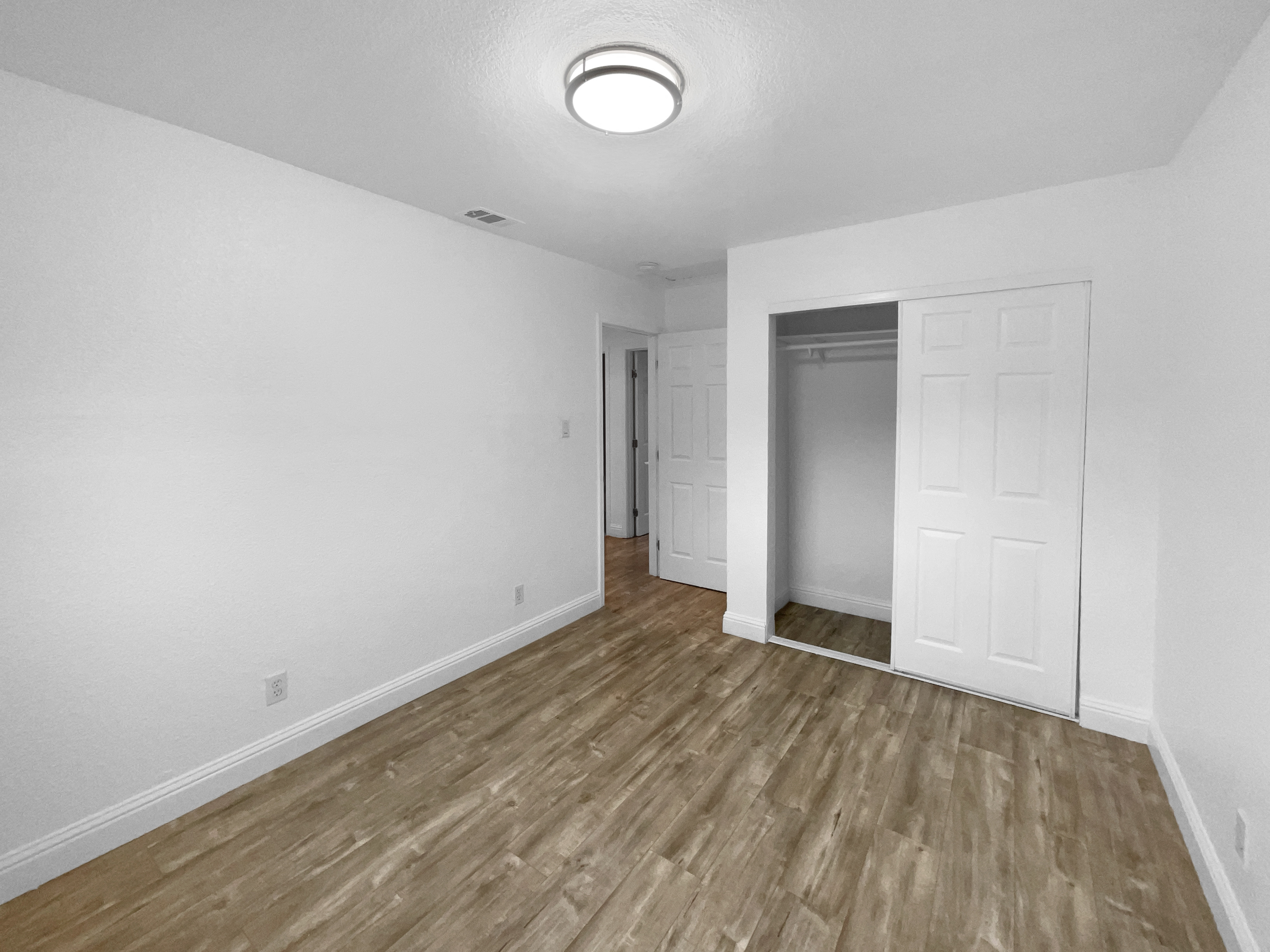 Photo 15 of 22 of 1109 Frienza Ave, Sacramento, CA
