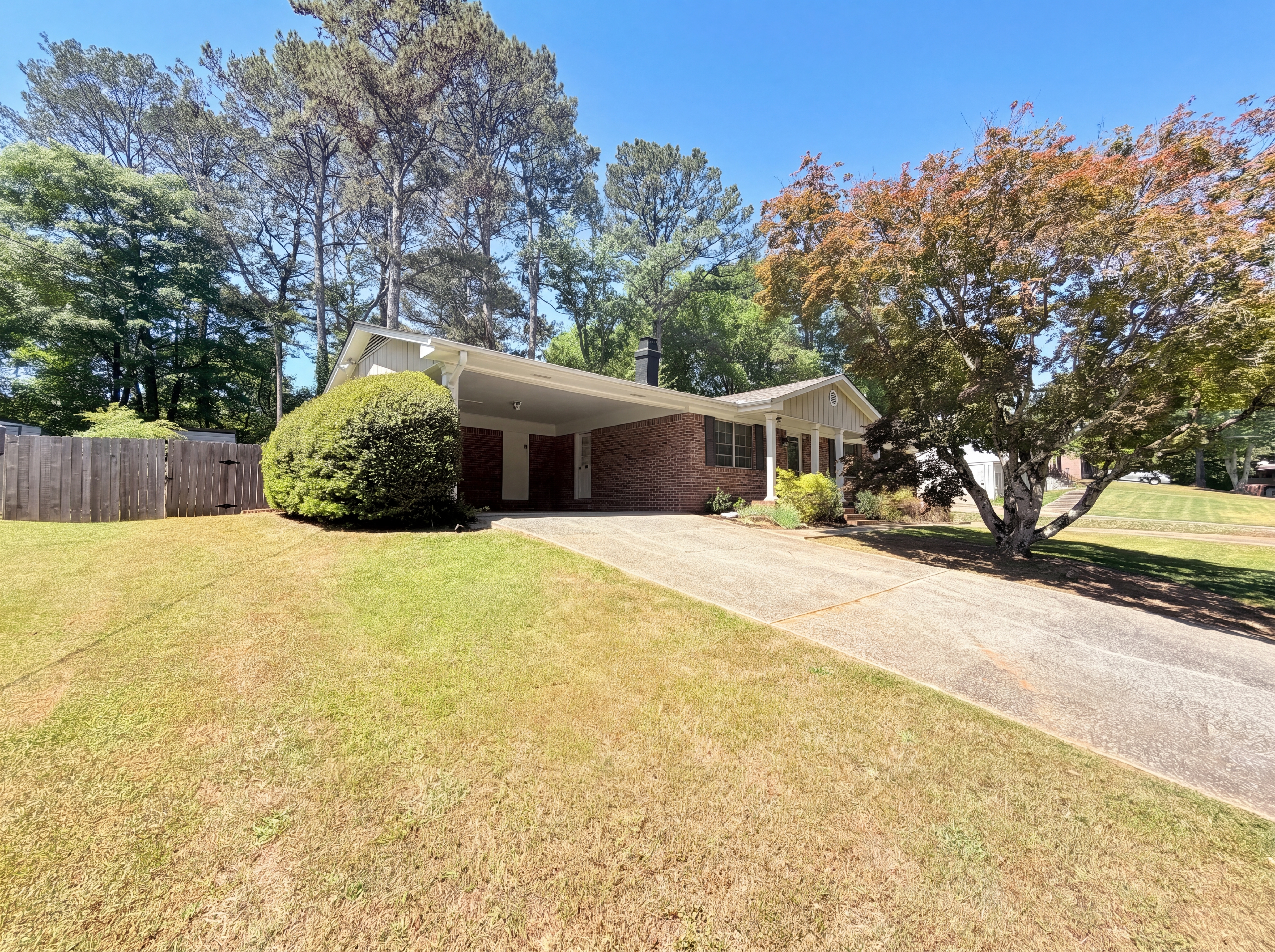Photo 19 of 24 of 4134 Fawn Ln SE, Smyrna, GA