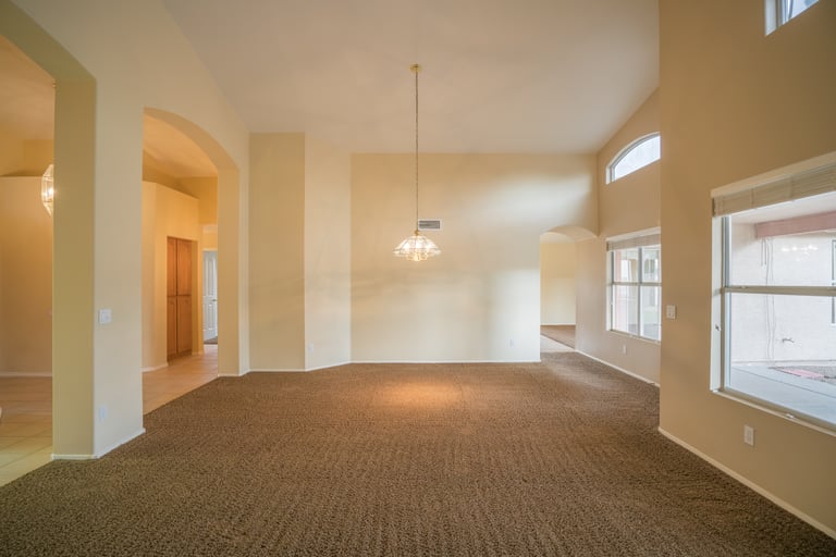 Photo 9 of 28 - 9923 N 58th Dr, Glendale, AZ 85302