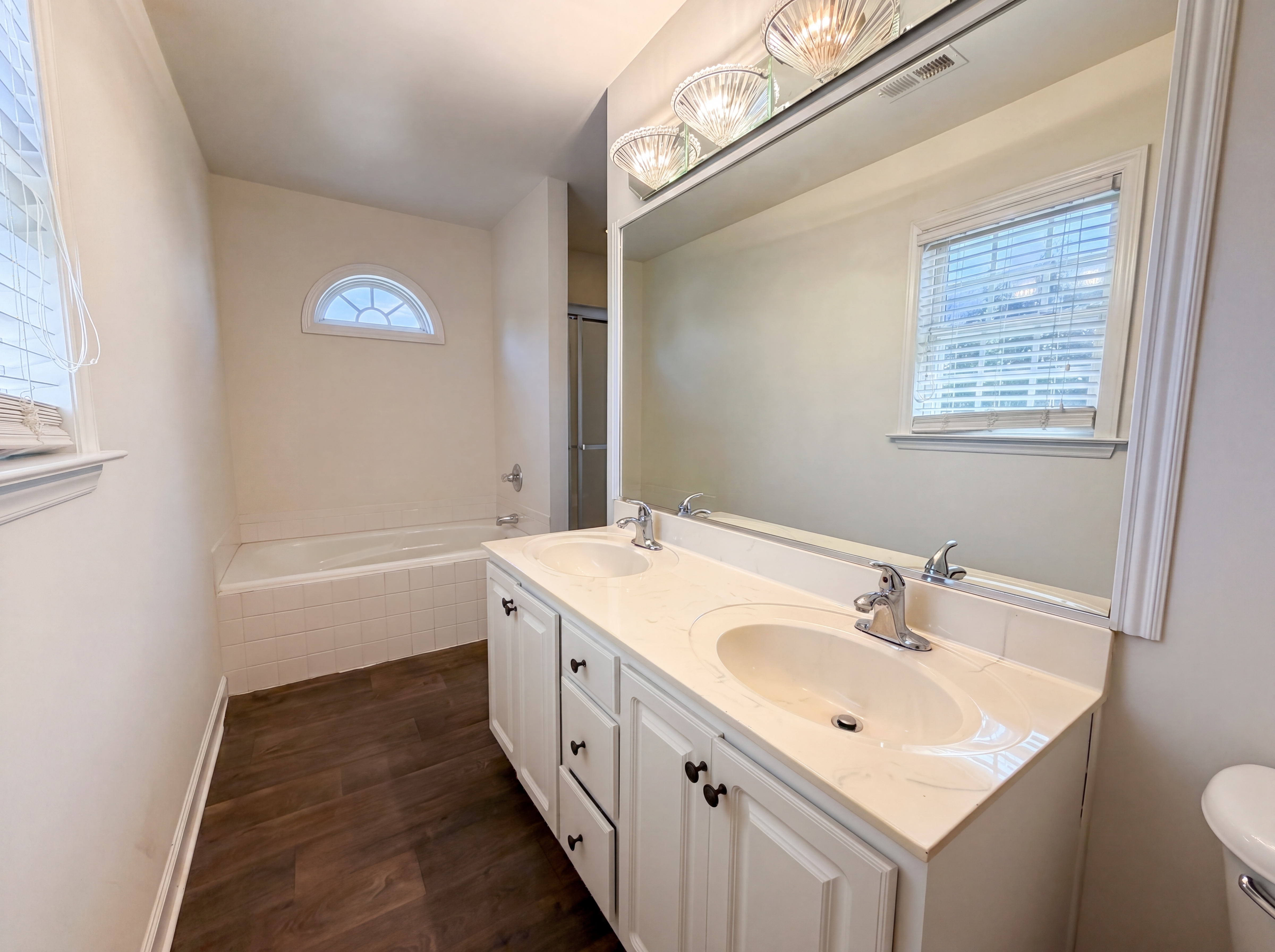 Photo 13 of 16 of 4528 Lasley Dr, Winston Salem, NC