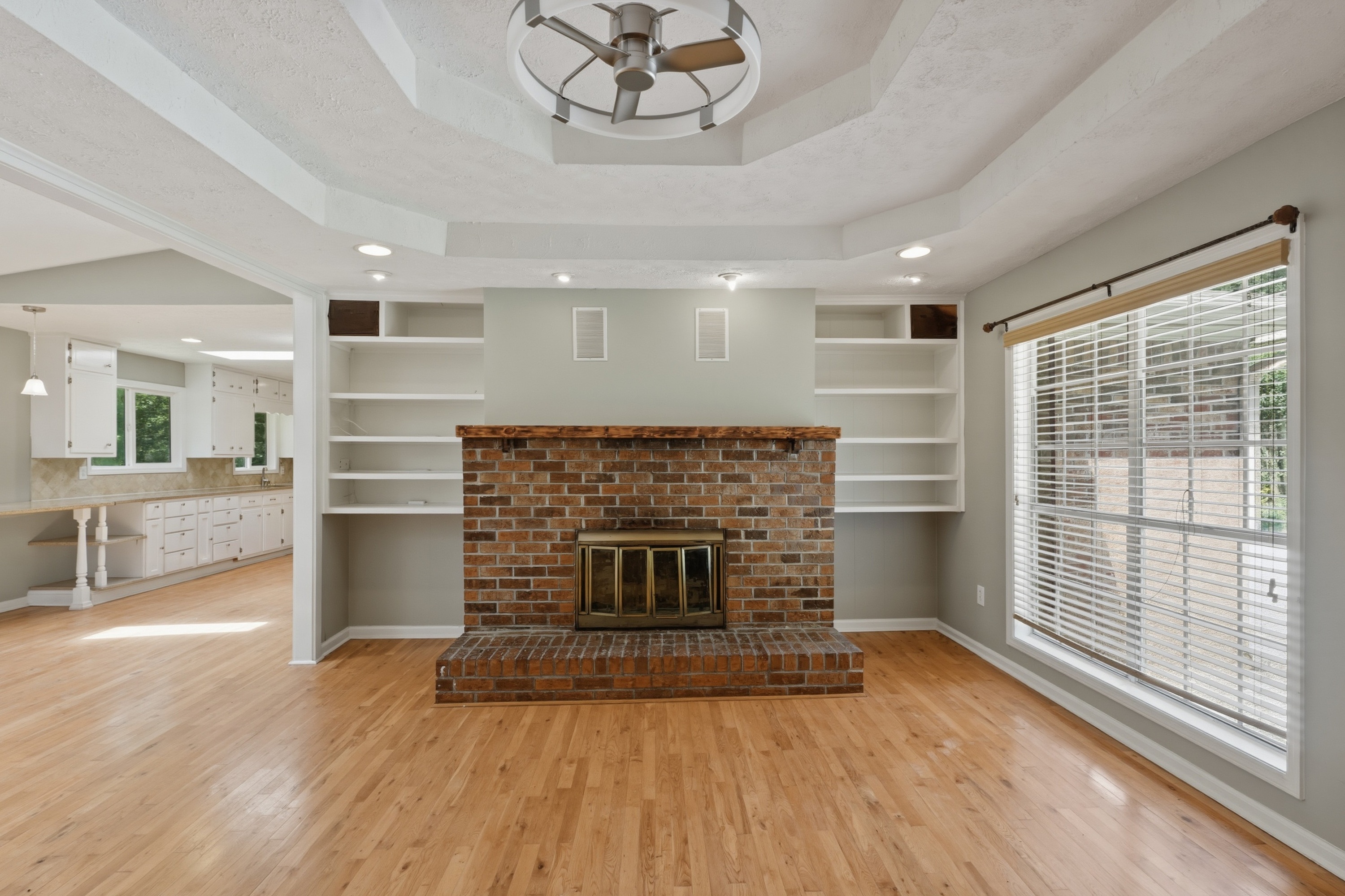 Photo 7 of 46 of 639 Cedrick Ln, Stone Mountain, GA