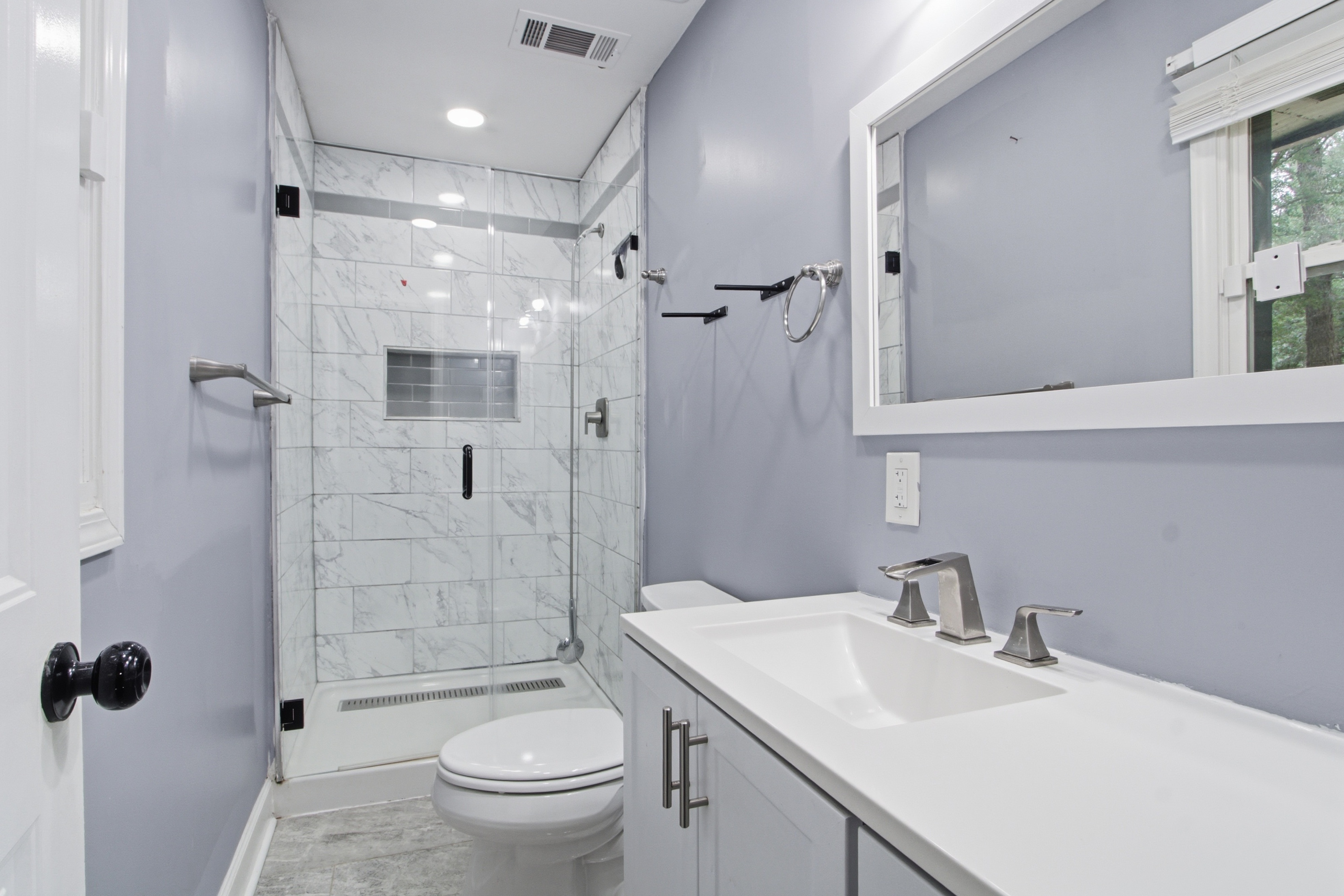 Photo 6 of 29 of 1614 Carolyn Dr, Stone Mountain, GA