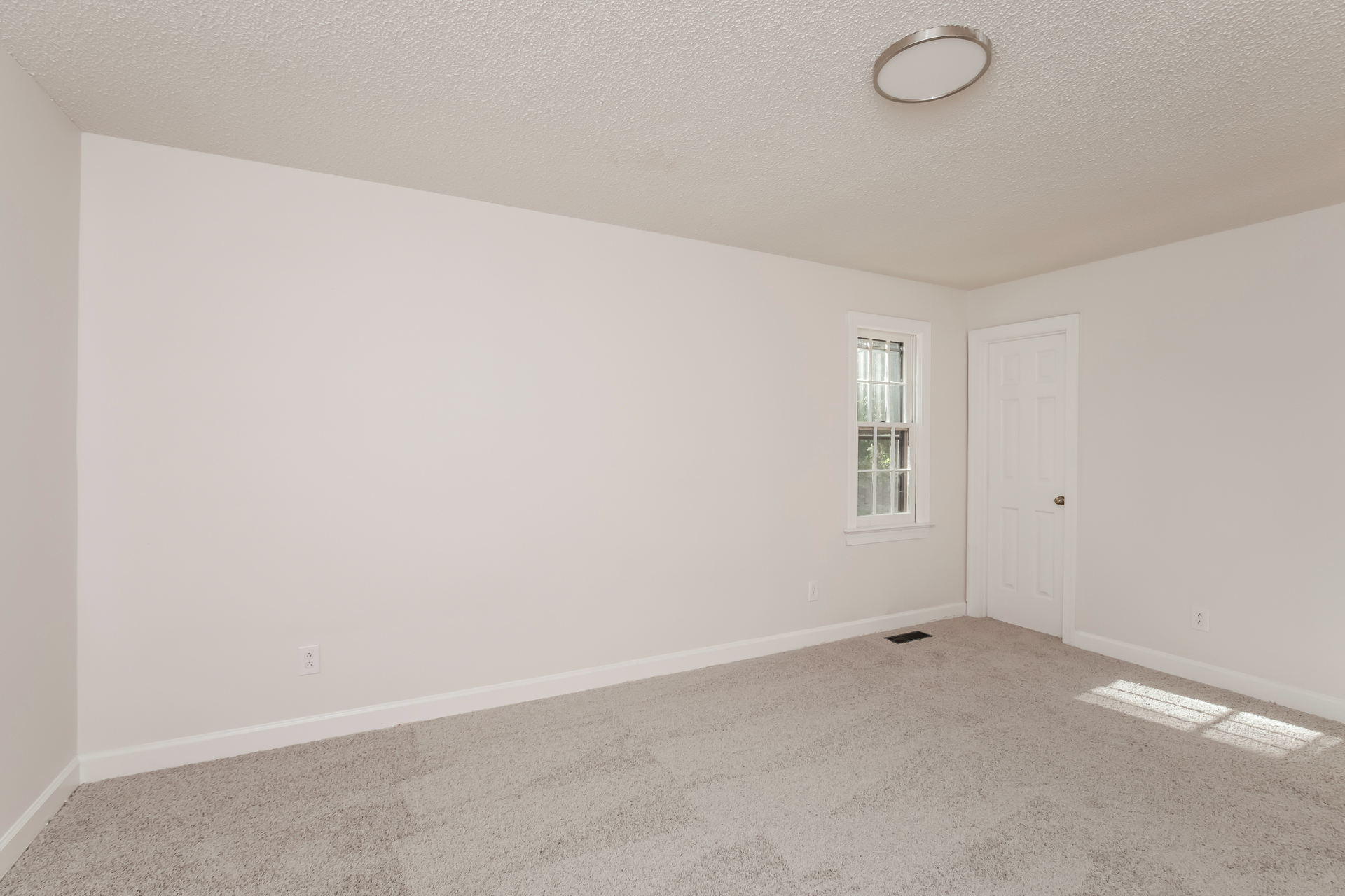 Photo 9 of 21 of 1108 Brandywine Ln, Rocky Mount, NC