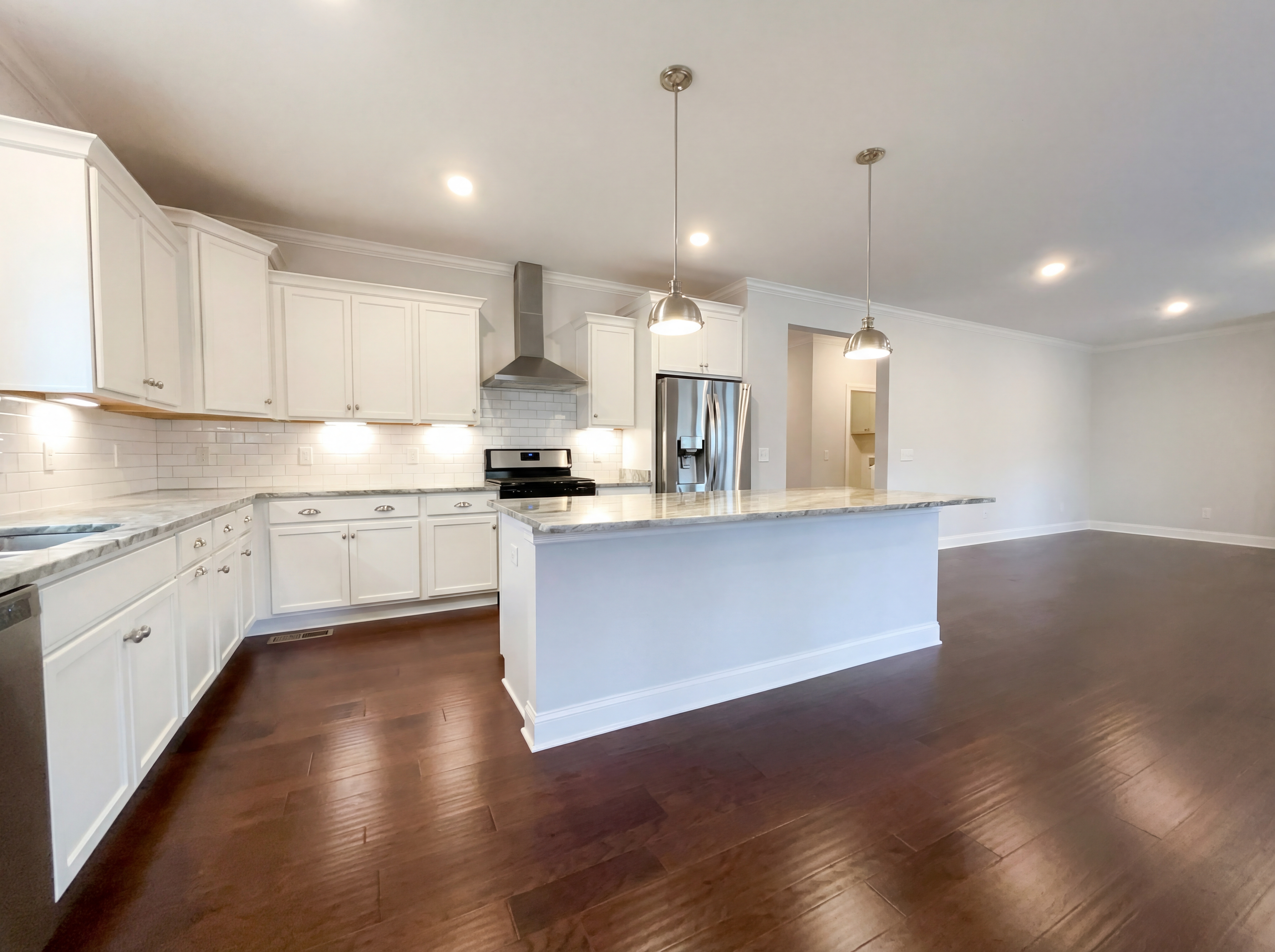 Photo 2 of 21 of 1621 Alayna Dr, Nashville, TN