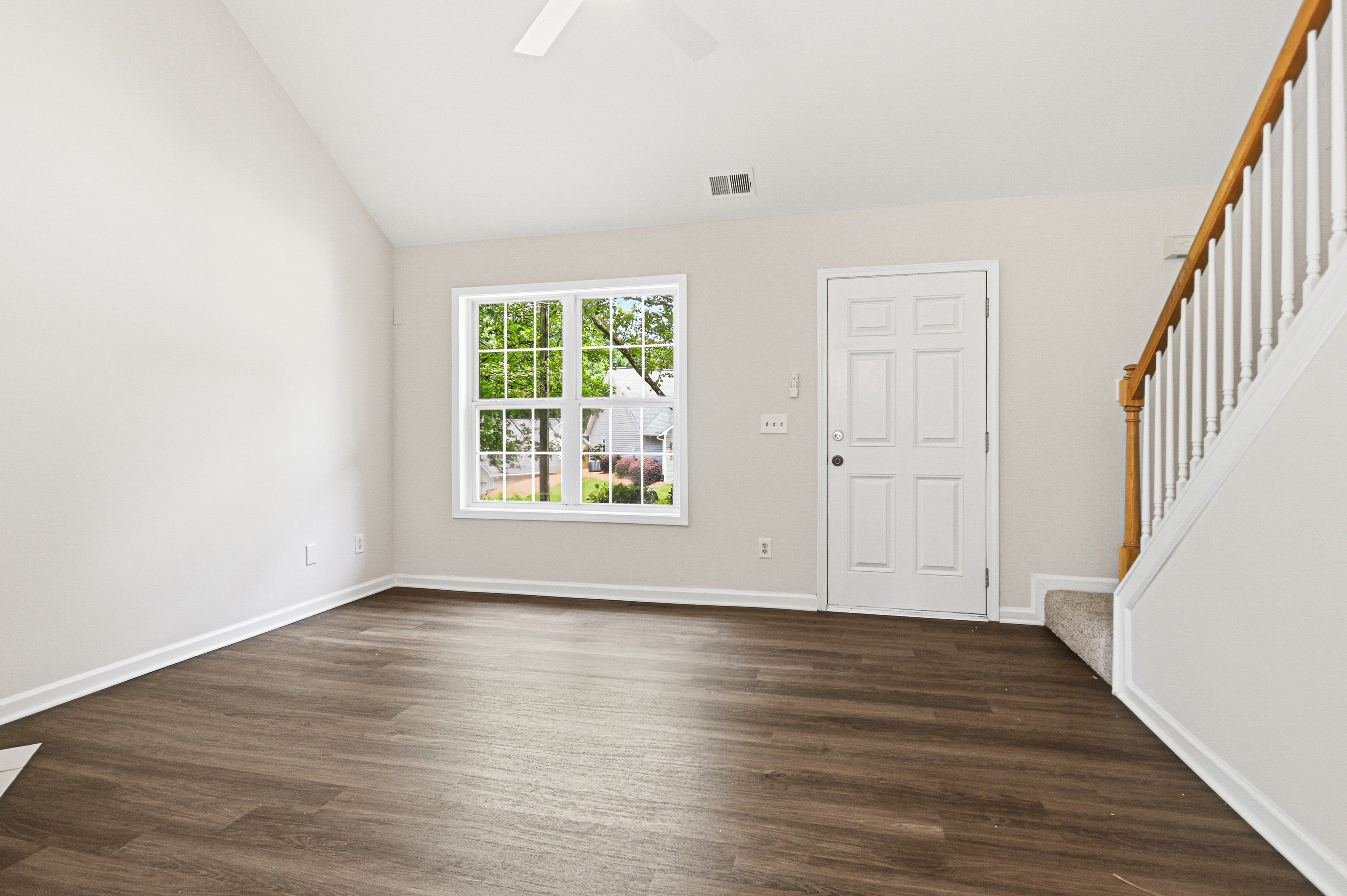 Photo 6 of 26 of 307 Parkview Pl, Woodstock, GA