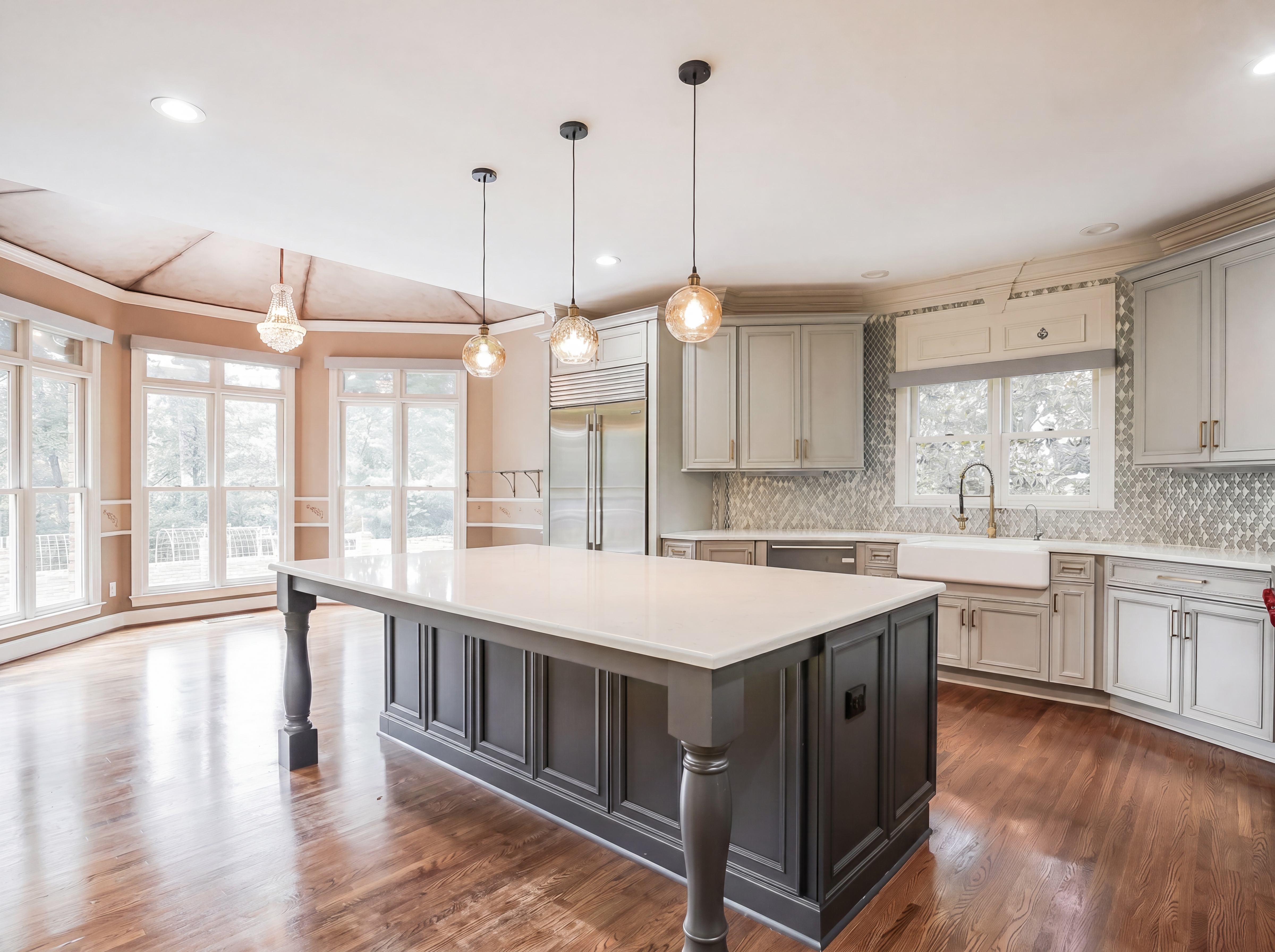 Photo 4 of 35 of 5064 Greystone Way, Hoover, AL