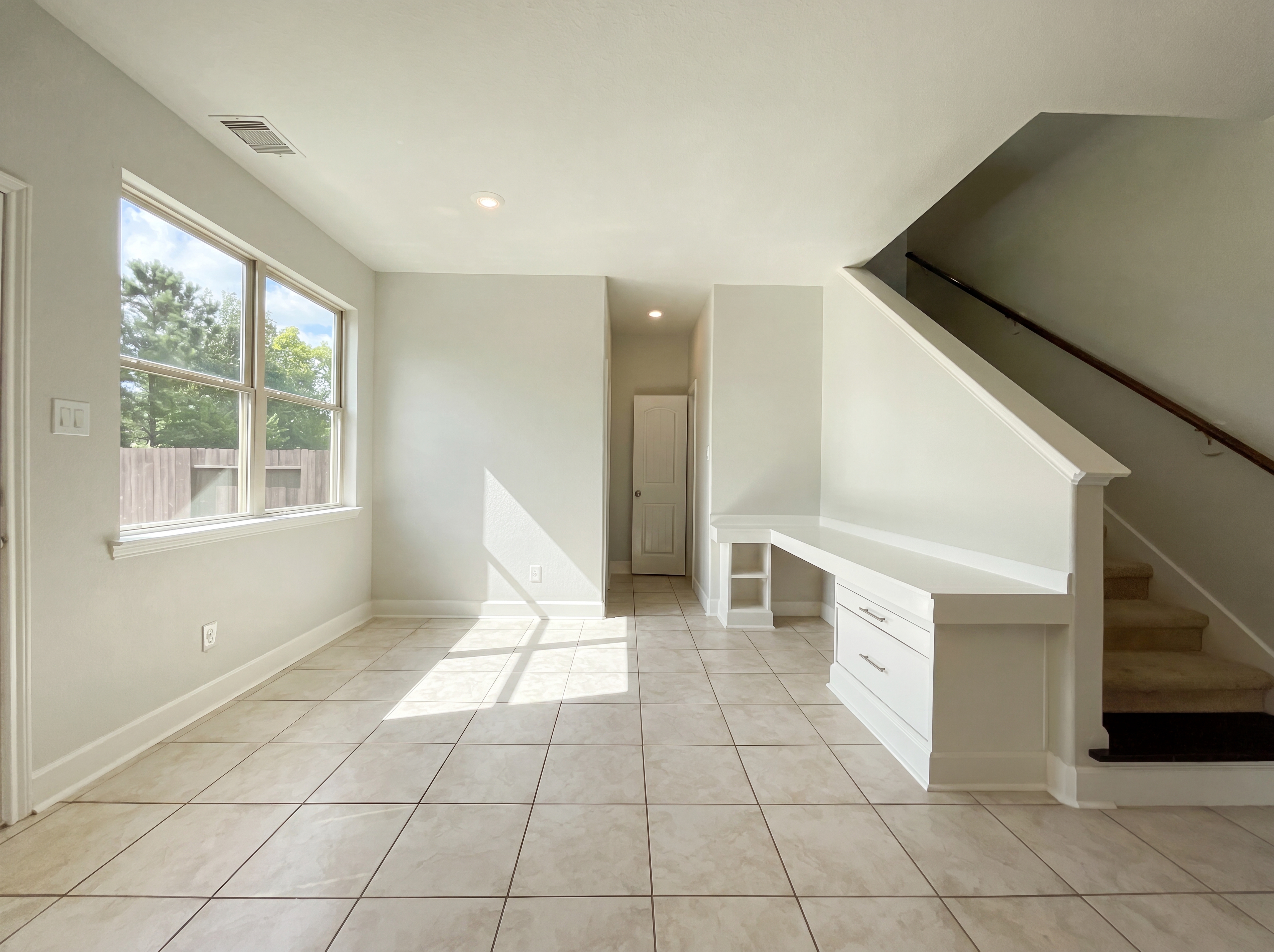 Photo 8 of 17 of 18813 Genova Bay Ct, New Caney, TX