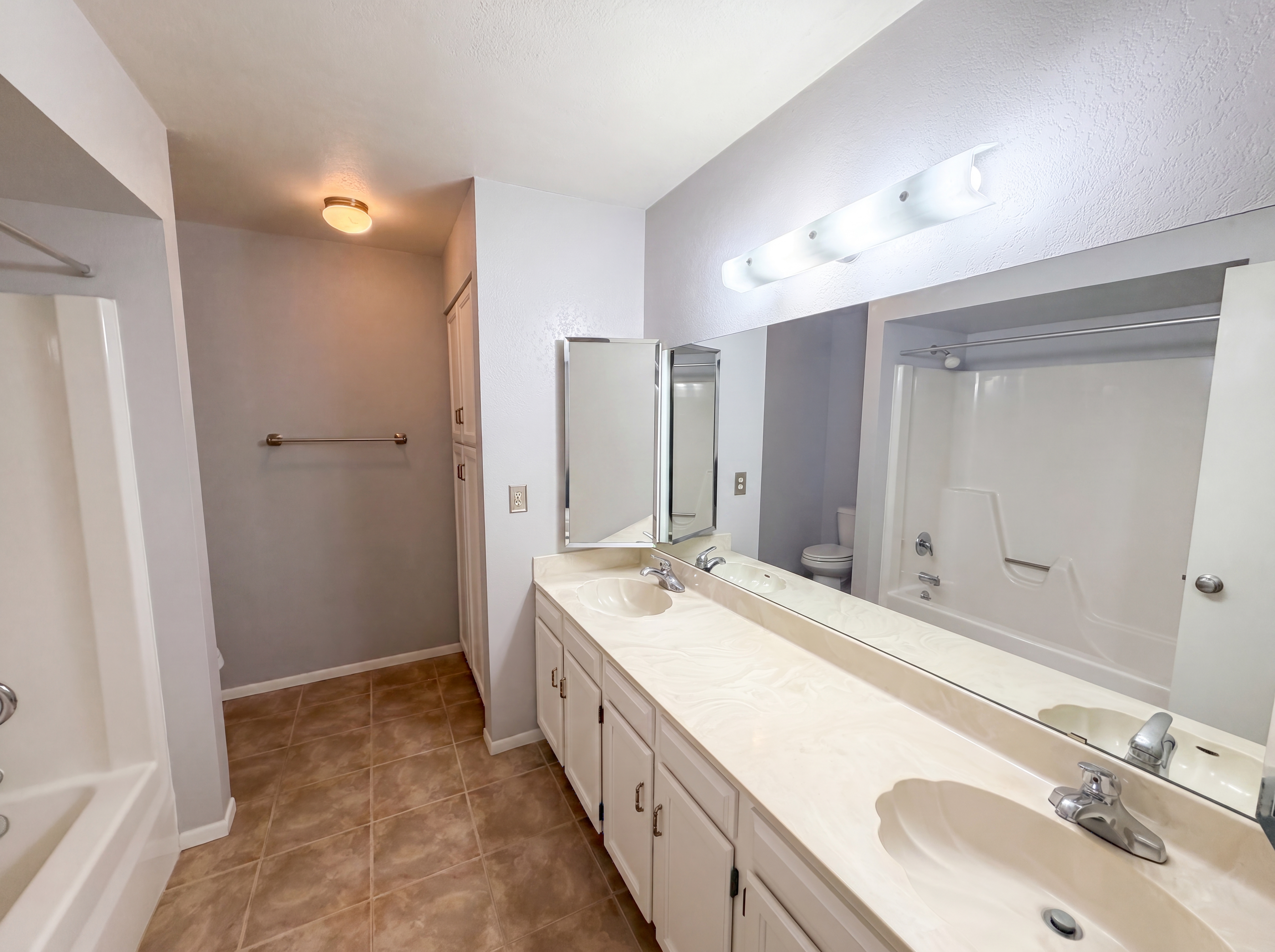 Photo 15 of 26 of 4327 W Barbara Ave, Glendale, AZ