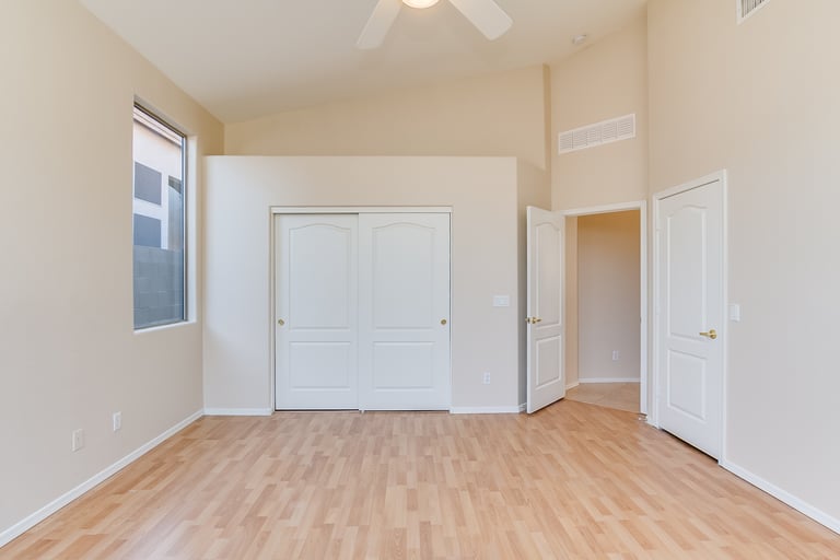 Photo 13 of 32 - 6610 W Tether Trl, Phoenix, AZ 85083