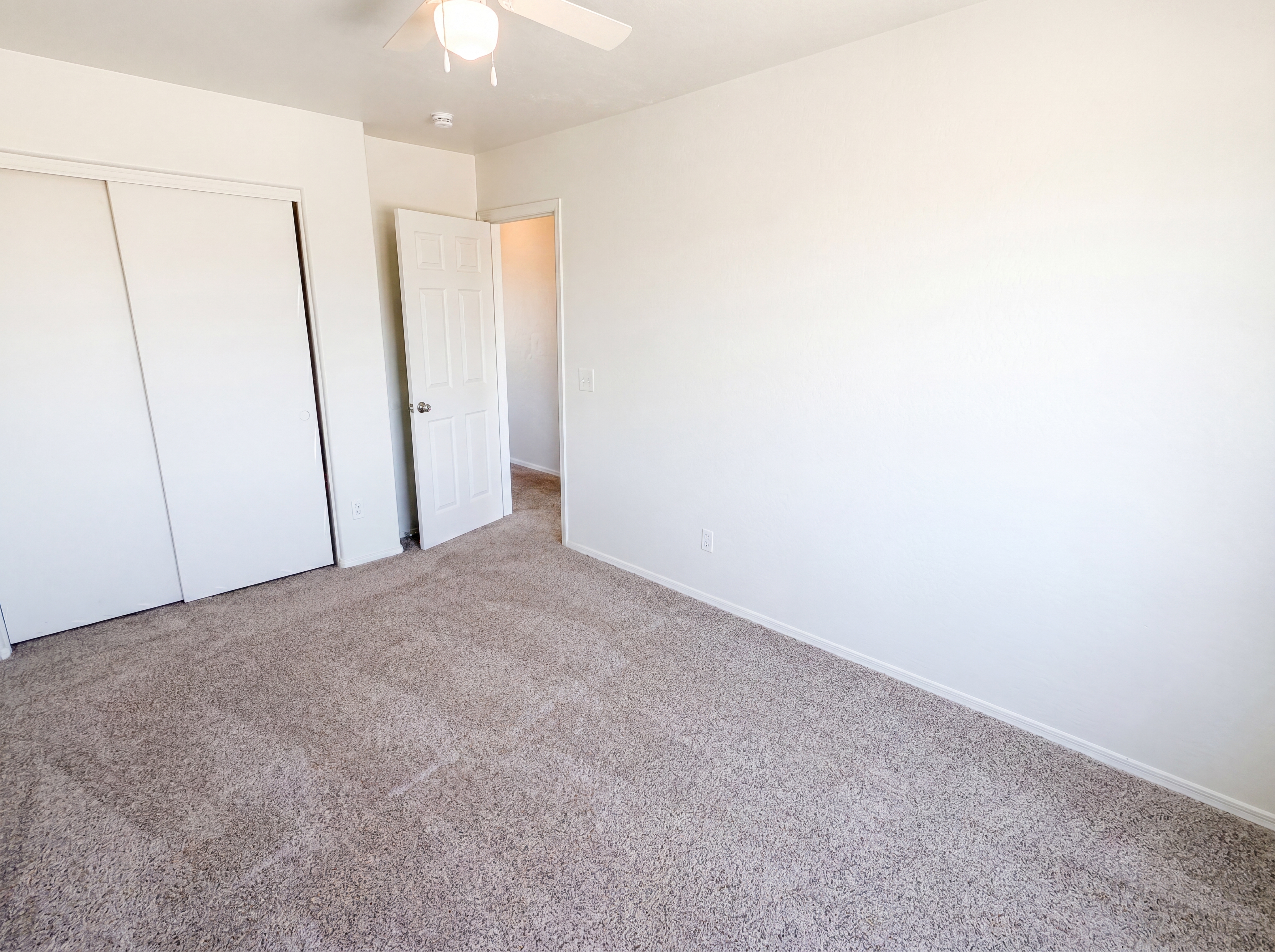 Photo 11 of 25 of 12421 W Windrose Dr, El Mirage, AZ