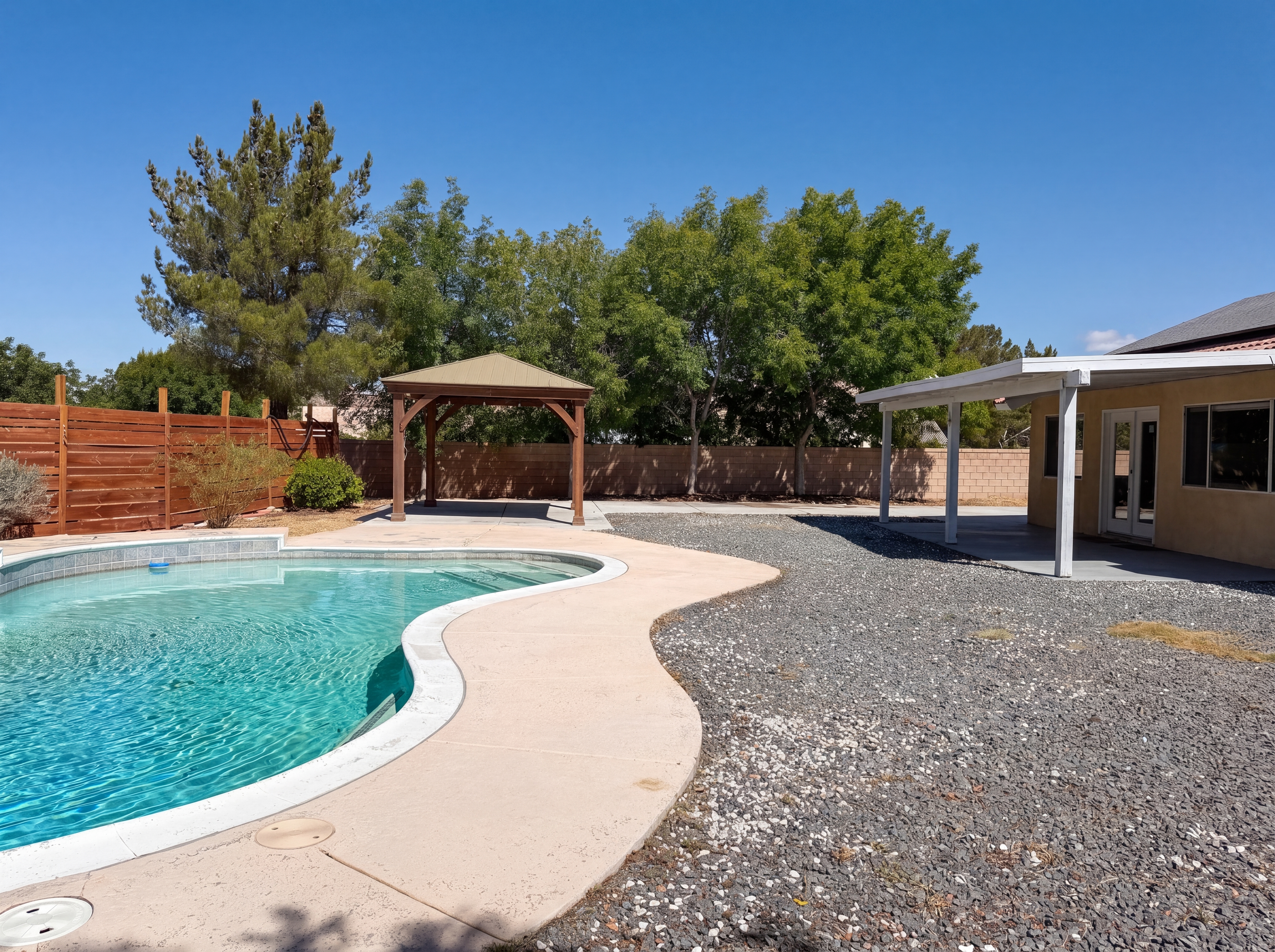 Photo 27 of 28 of 15358 Lookout Rd, Apple Valley, CA