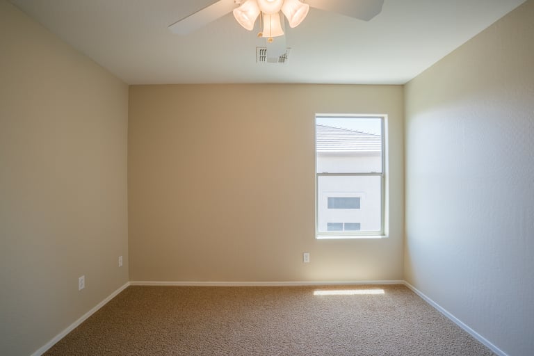 Photo 18 of 33 - 16966 W Bradford Way, Surprise, AZ 85374