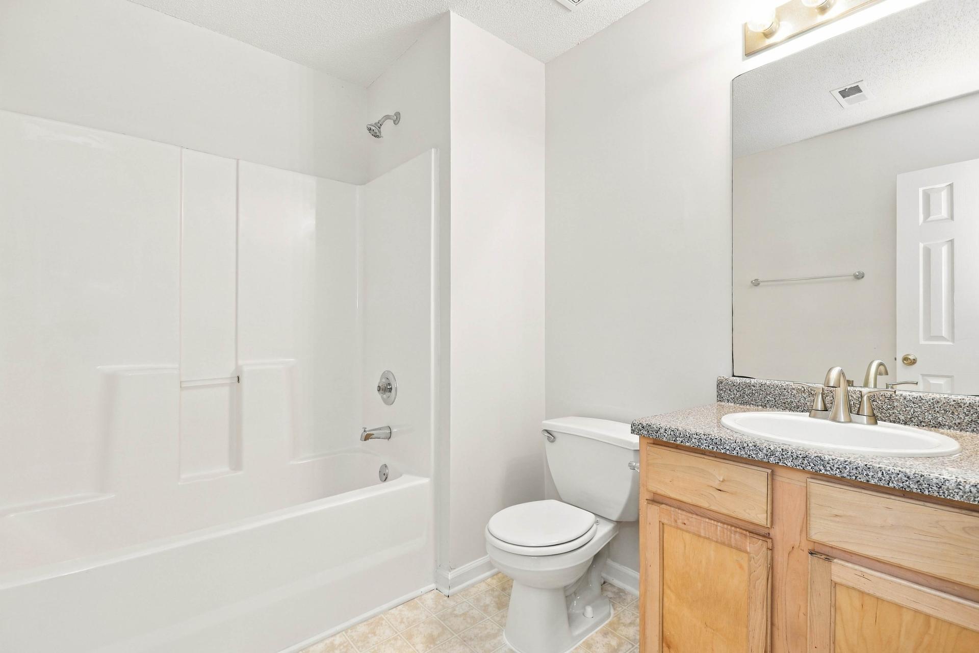 Photo 18 of 22 of 96 Ashtonbrook Dr, McDonough, GA