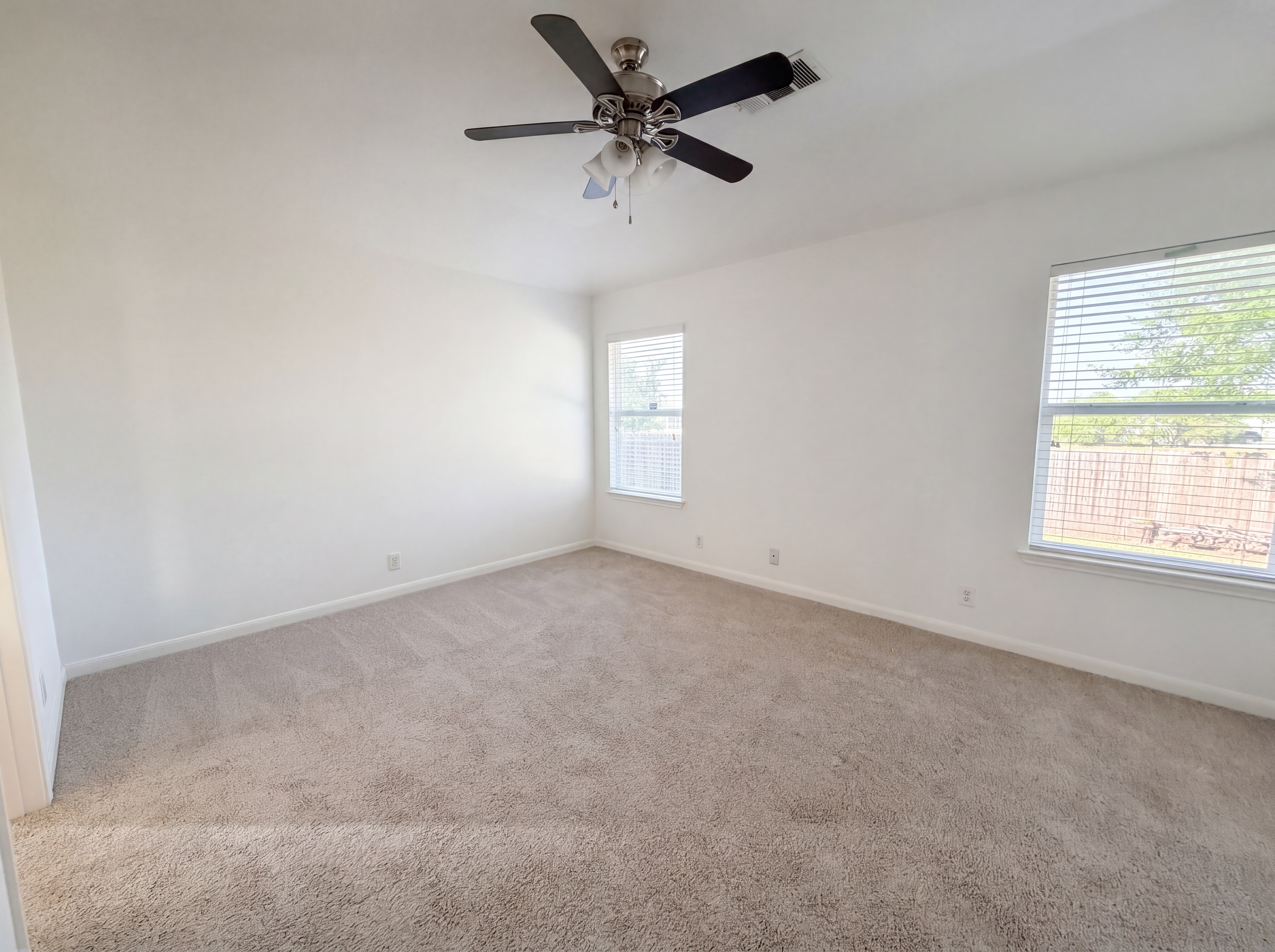 Photo 12 of 17 of 1108 Wind Haven Dr, New Braunfels, TX