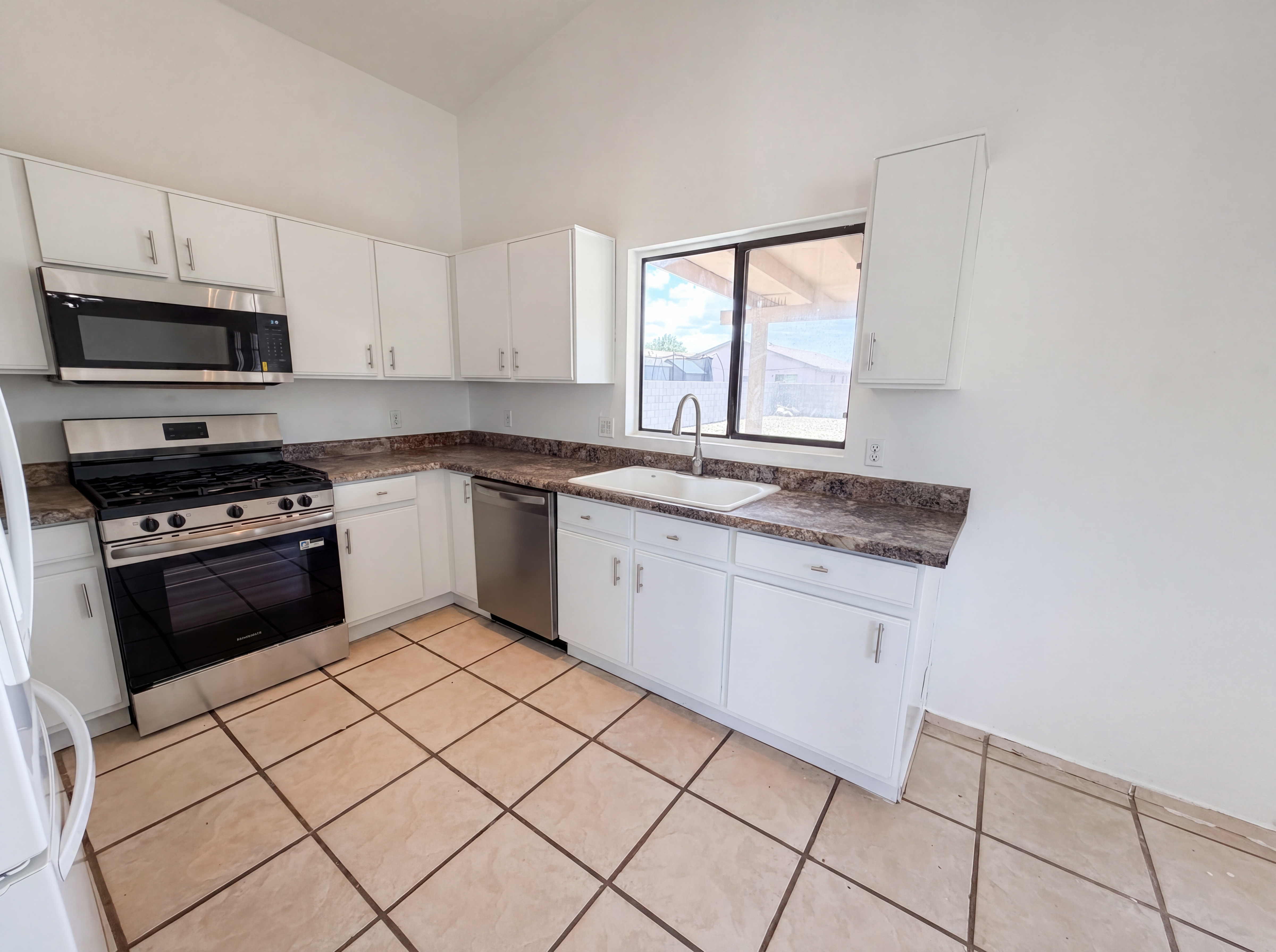 Photo 7 of 20 of 1657 W Wood Crest Ct, Tucson, AZ