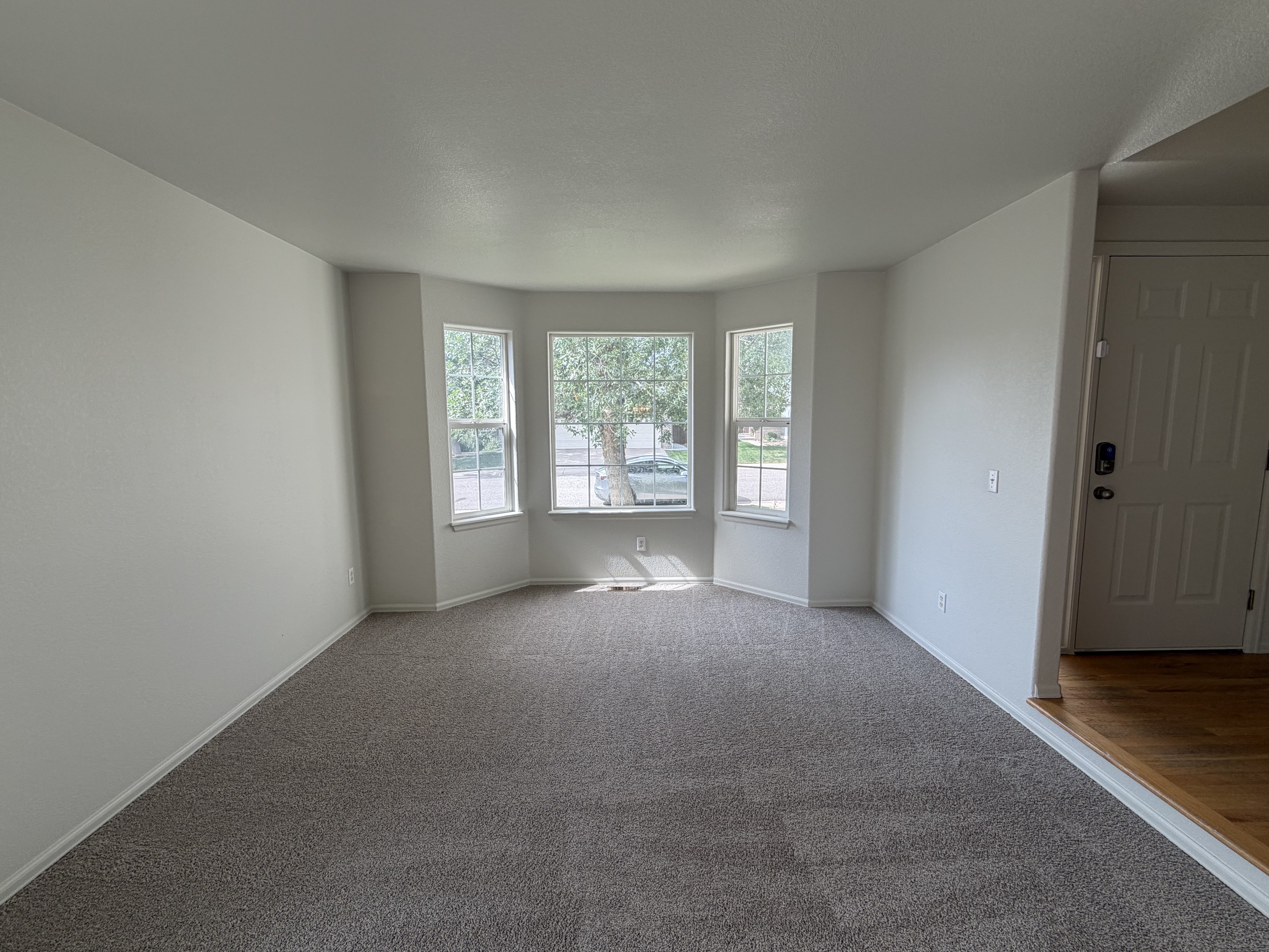 Photo 8 of 40 of 821 Sage Sparrow Cir, Highlands Ranch, CO