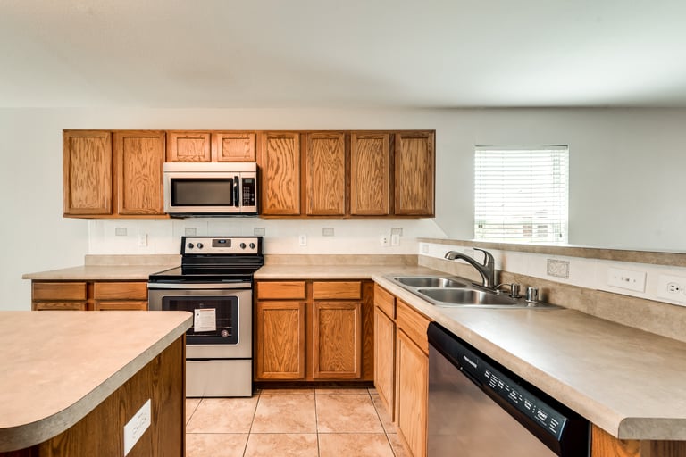 Photo 11 of 34 - 1525 Redman Dr, Royse City, TX 75189