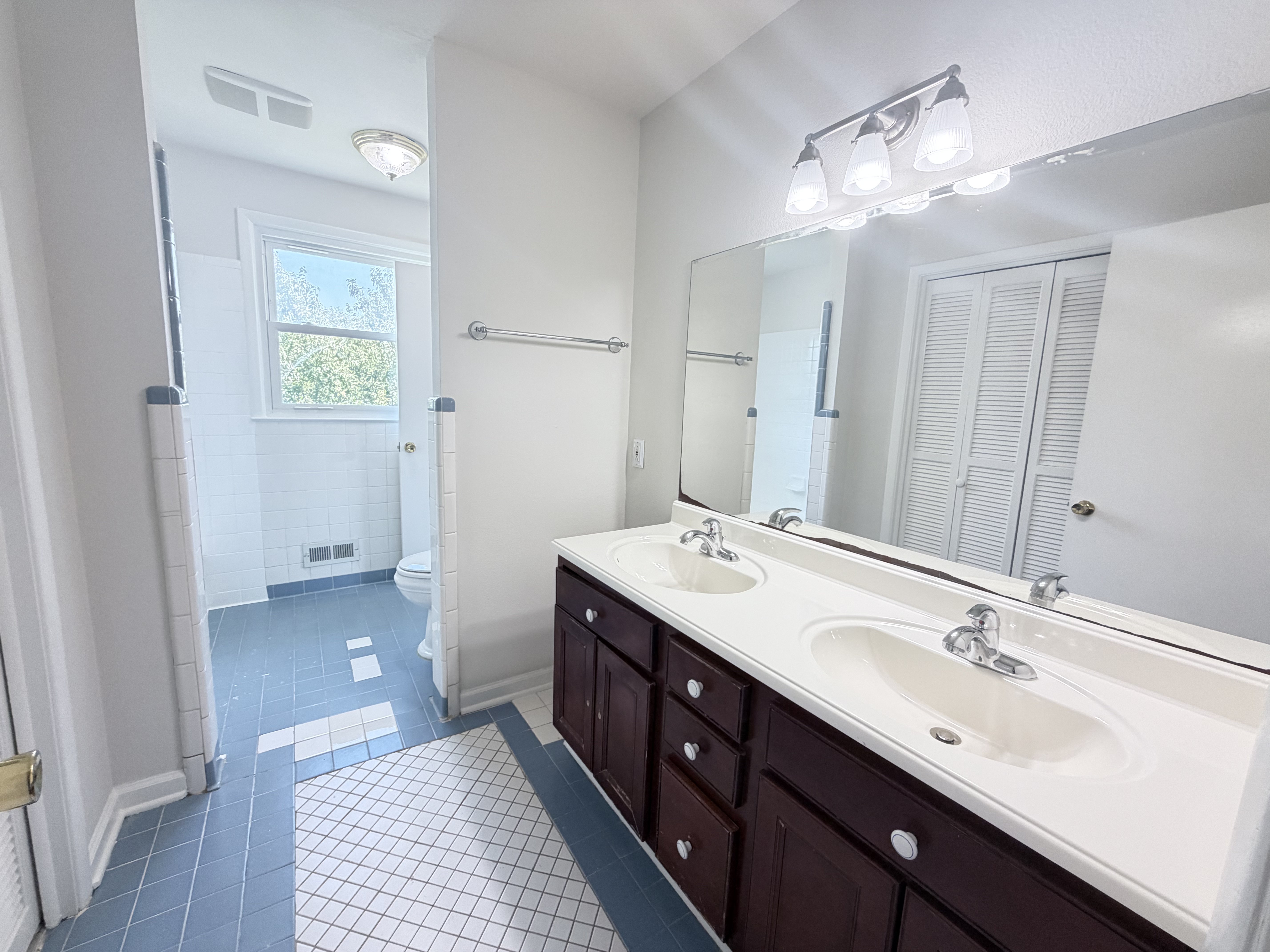 Photo 17 of 23 of 328 Kimbrough Rd, Clarksville, TN