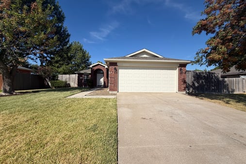 Photo 1 of 12 of 411 Tolleson Dr, Celina, TX