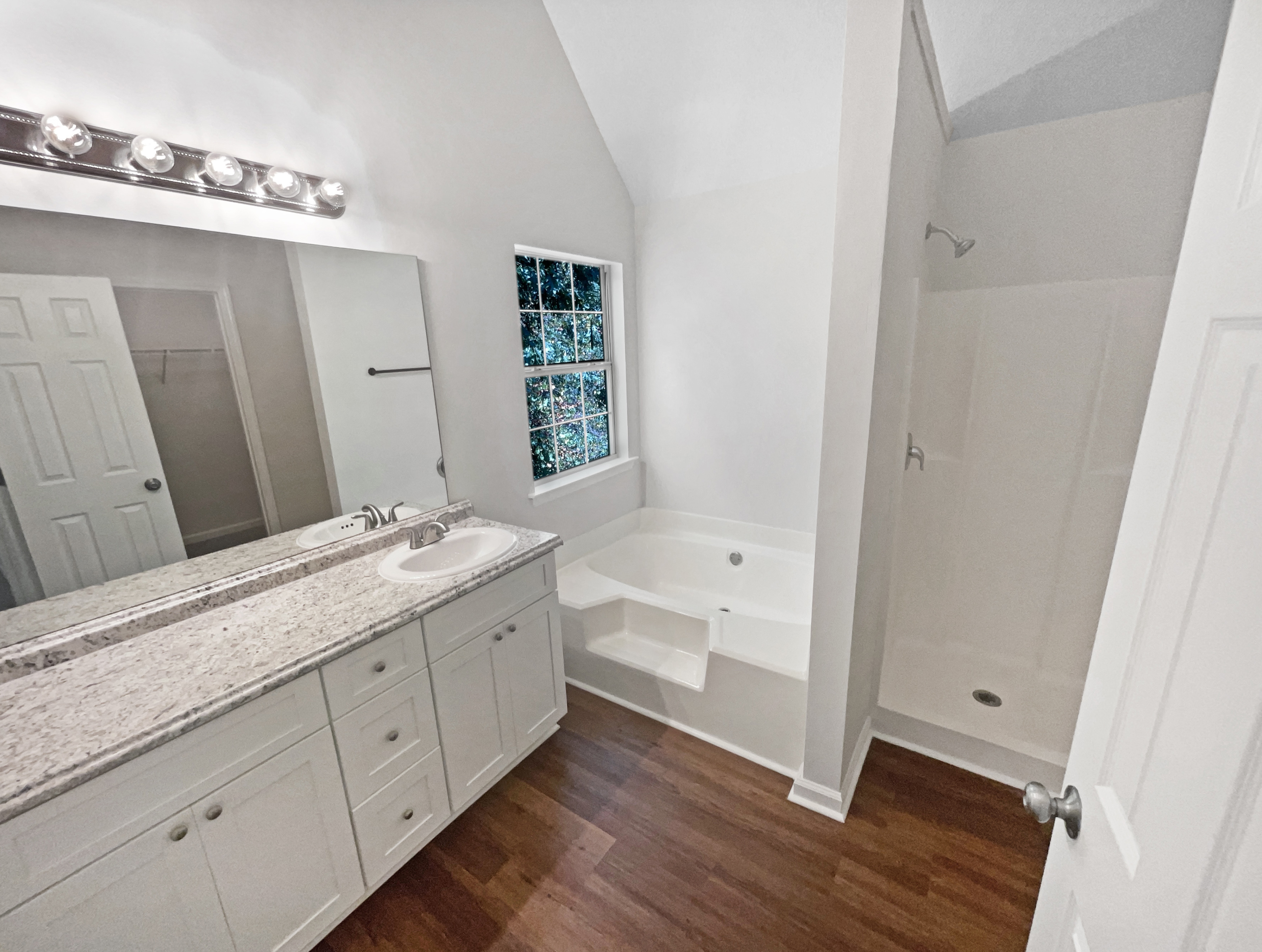 Photo 7 of 26 of 4469 White Hill Pl, Douglasville, GA