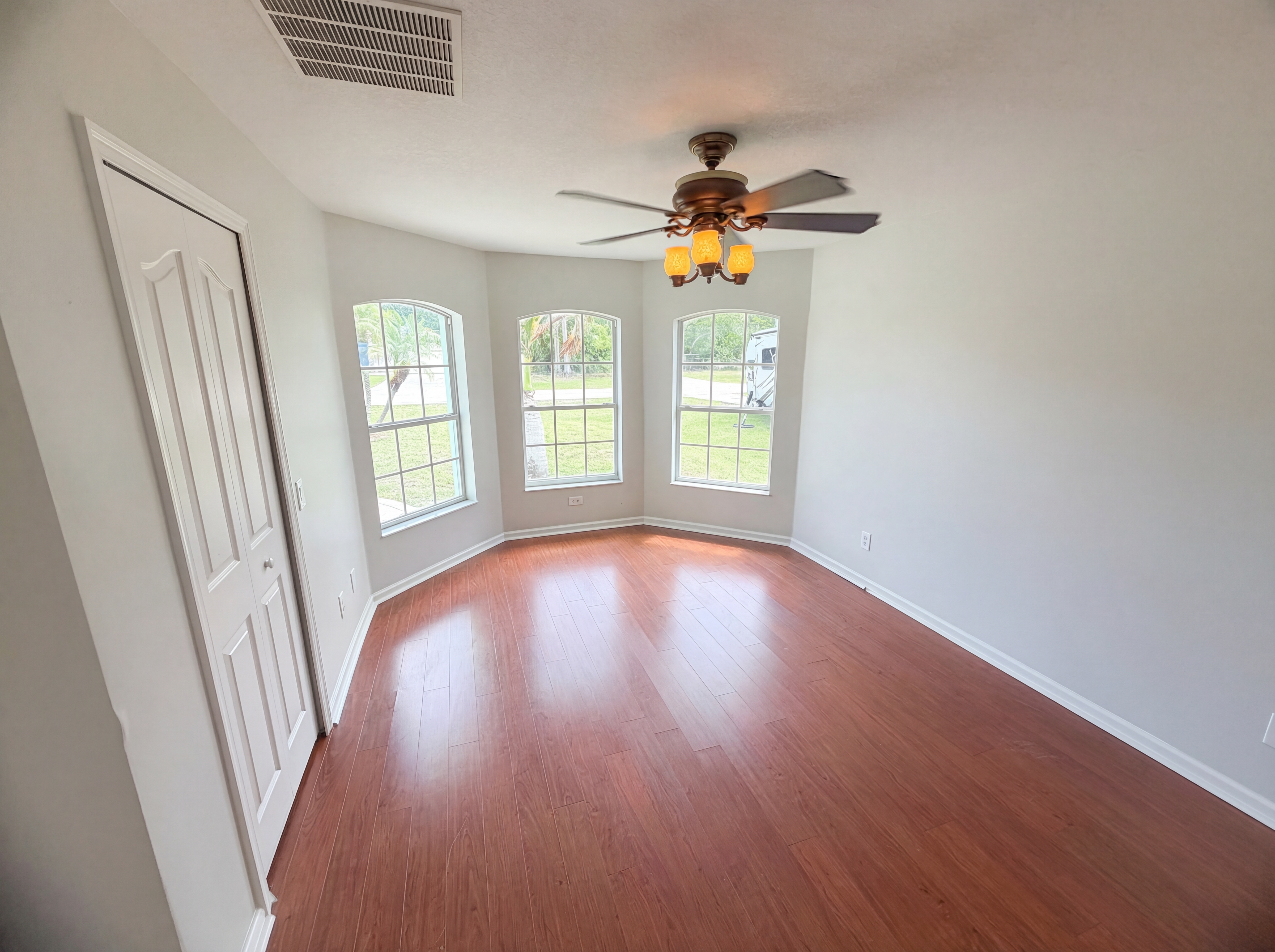 Photo 20 of 31 of 2332 SE Berkshire Blvd, Port Saint Lucie, FL