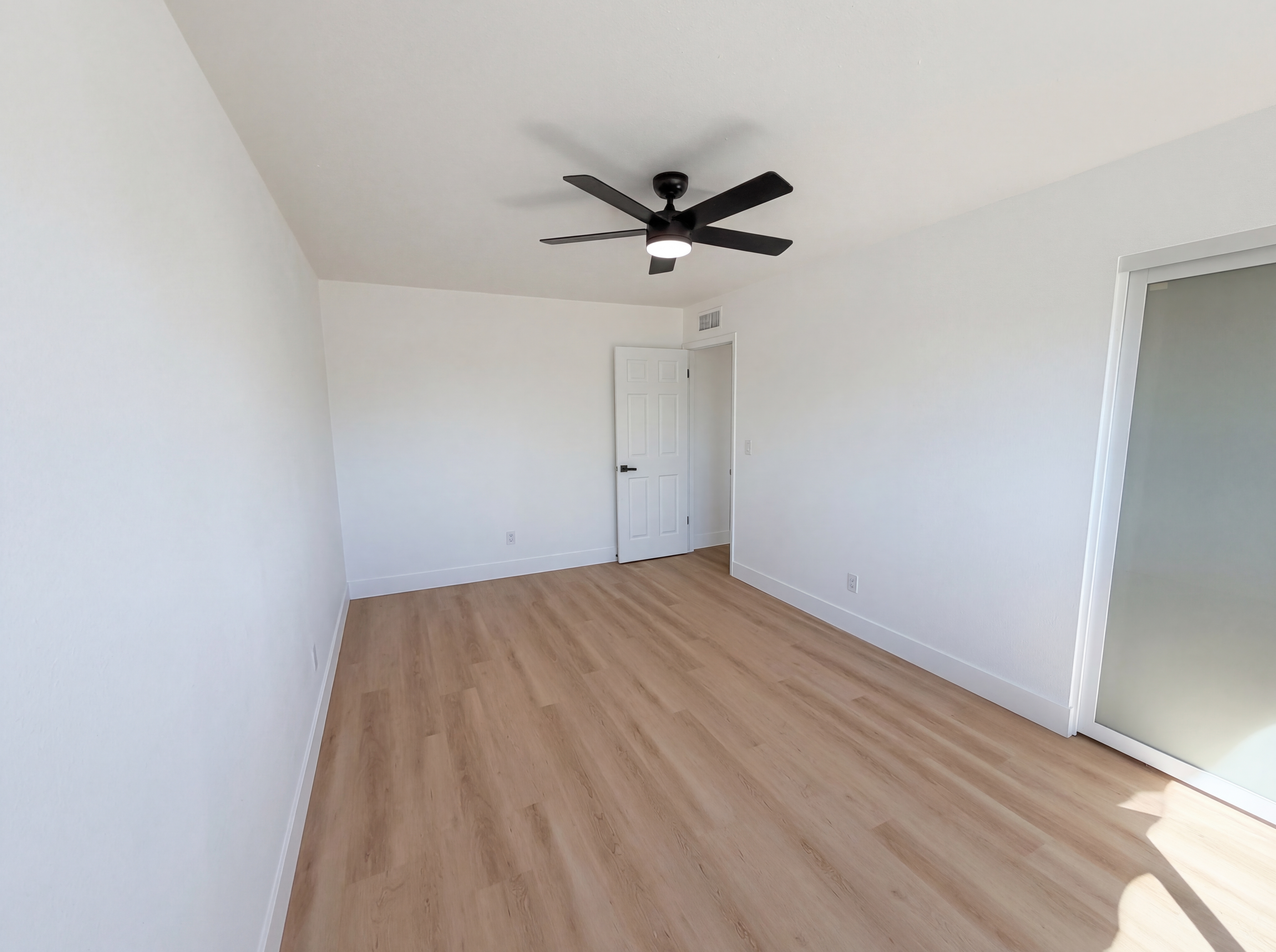 Photo 4 of 41 of 5524 N 39th Ave, Phoenix, AZ