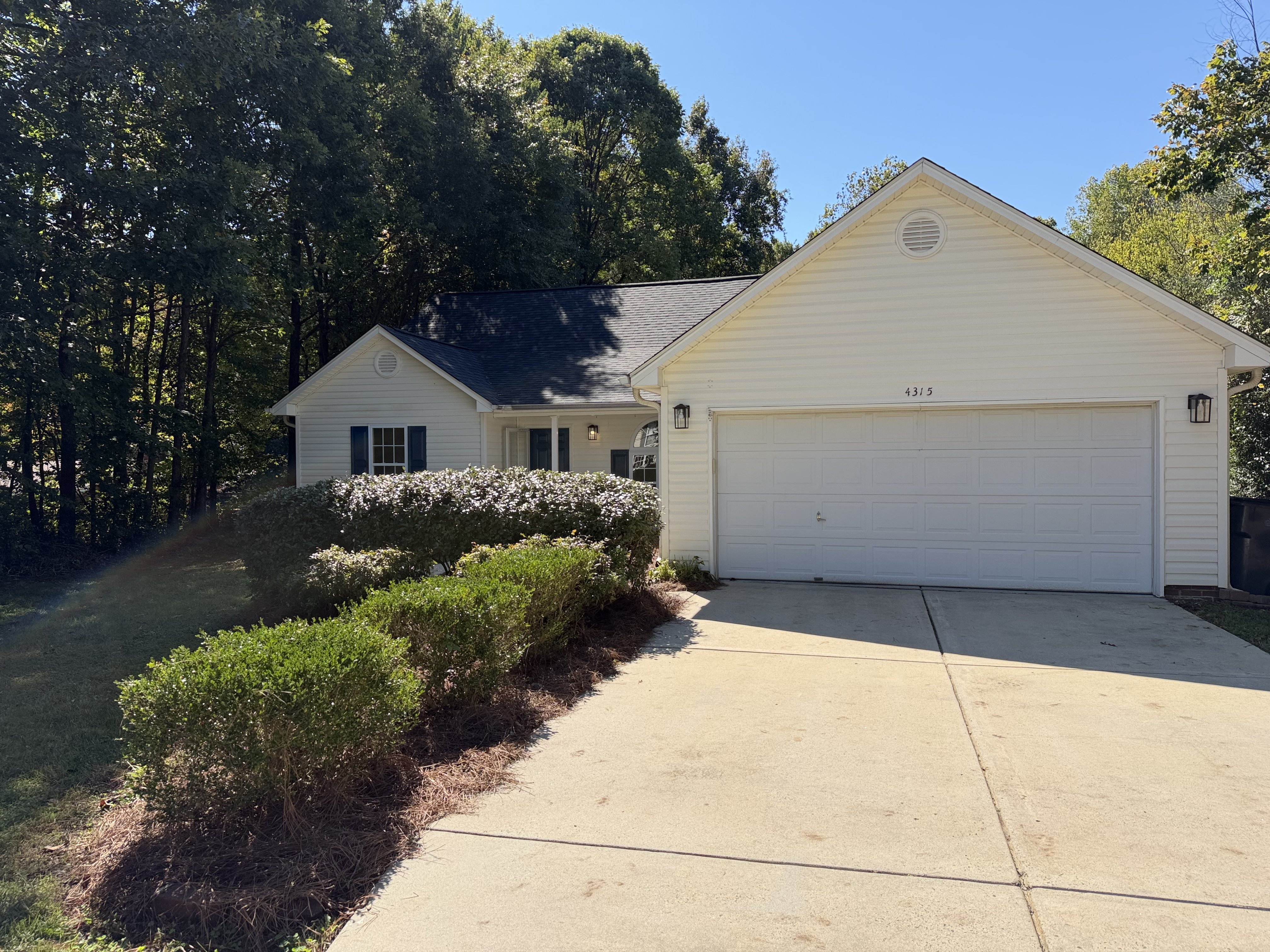 Photo 22 of 23 of 4315 Enoch Dr, Charlotte, NC