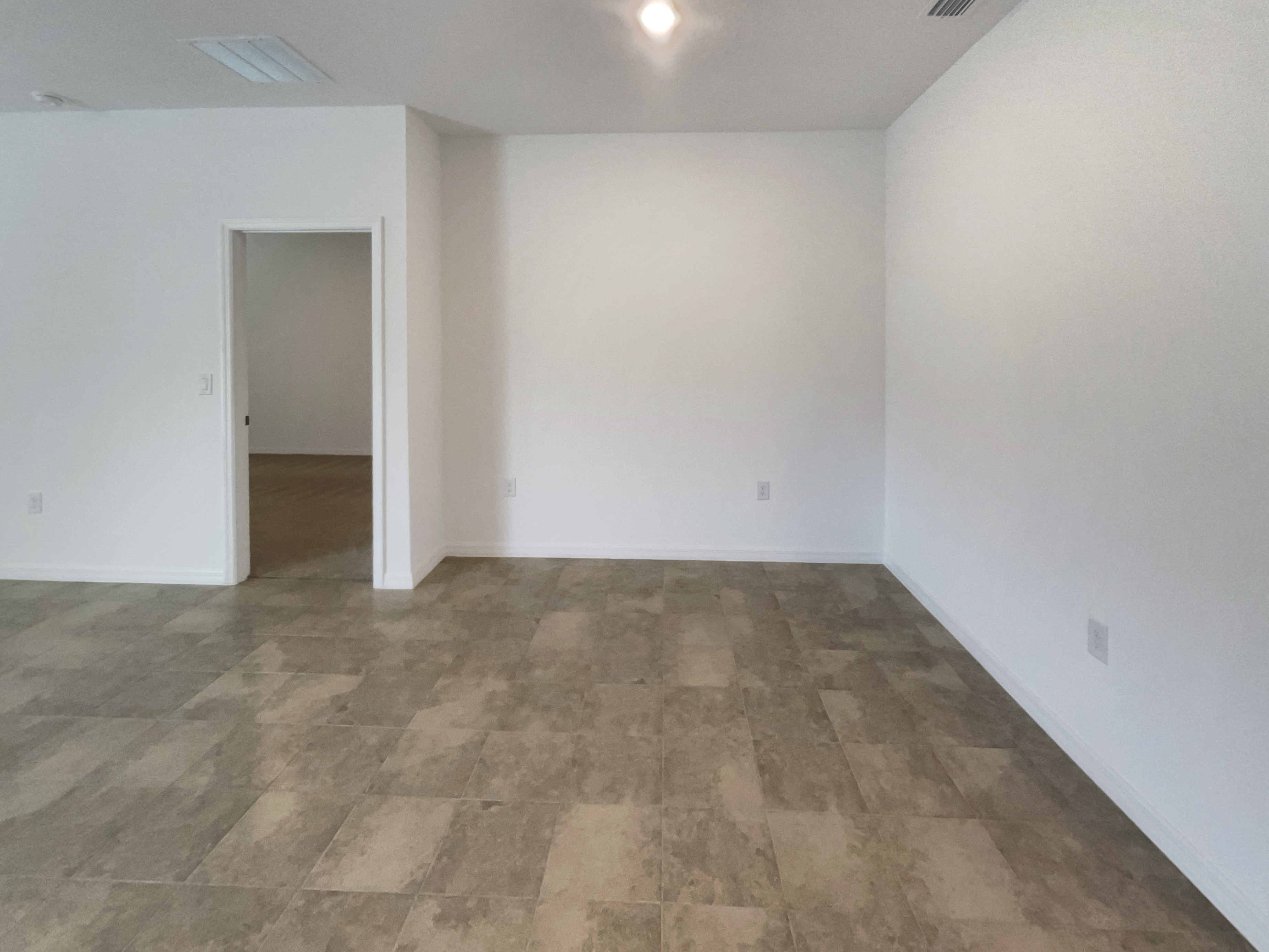Photo 12 of 22 of 8513 Lilias Cir, Jacksonville, FL