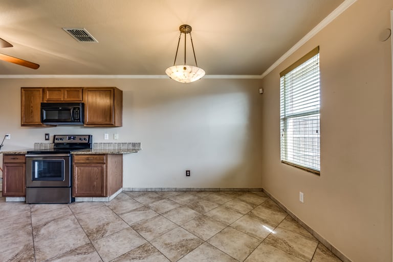 Photo 11 of 24 - 3002 Lake Terrace Dr, Wylie, TX 75098
