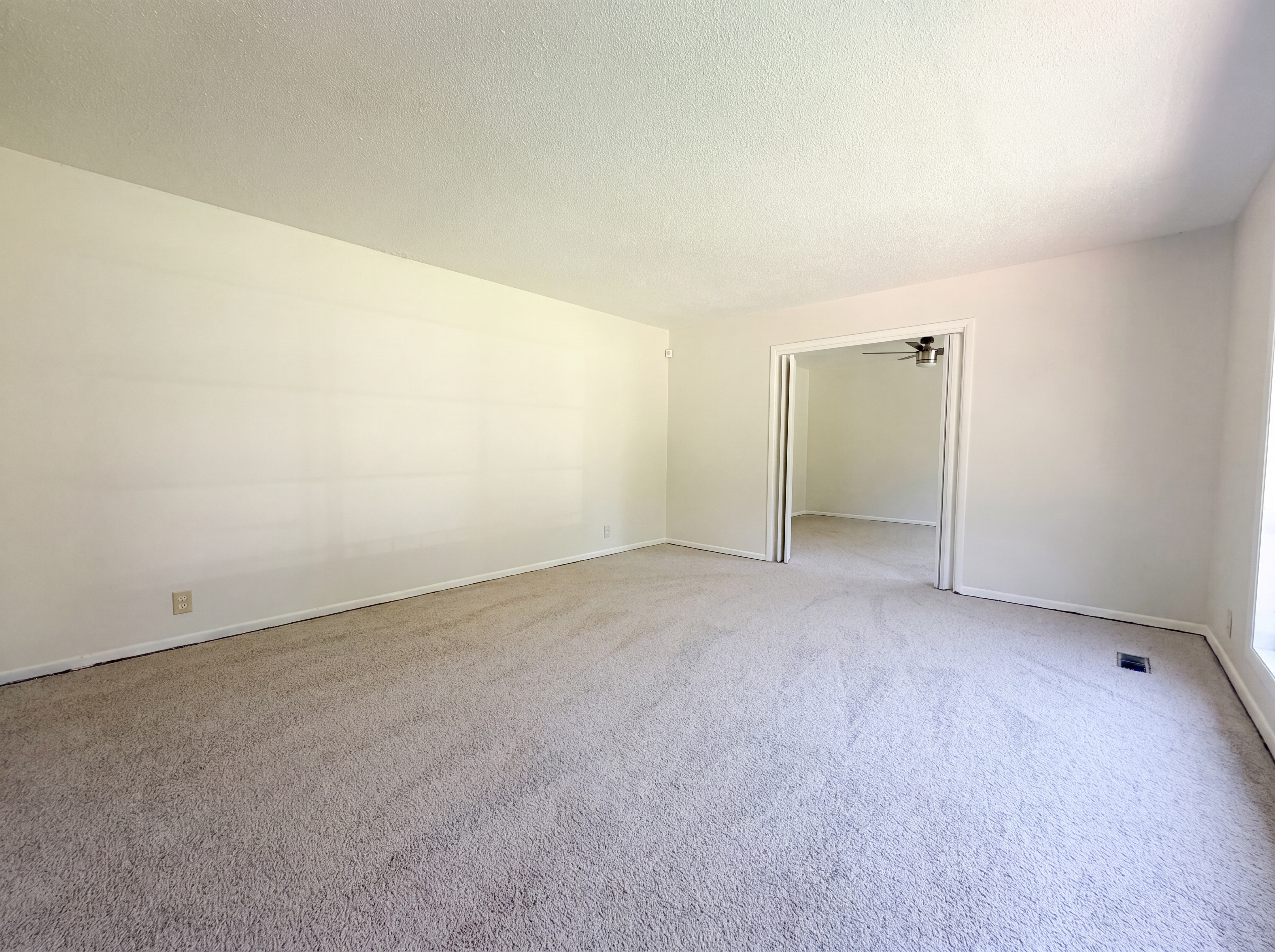 Photo 9 of 27 of 3115 33rd St SW, Birmingham, AL