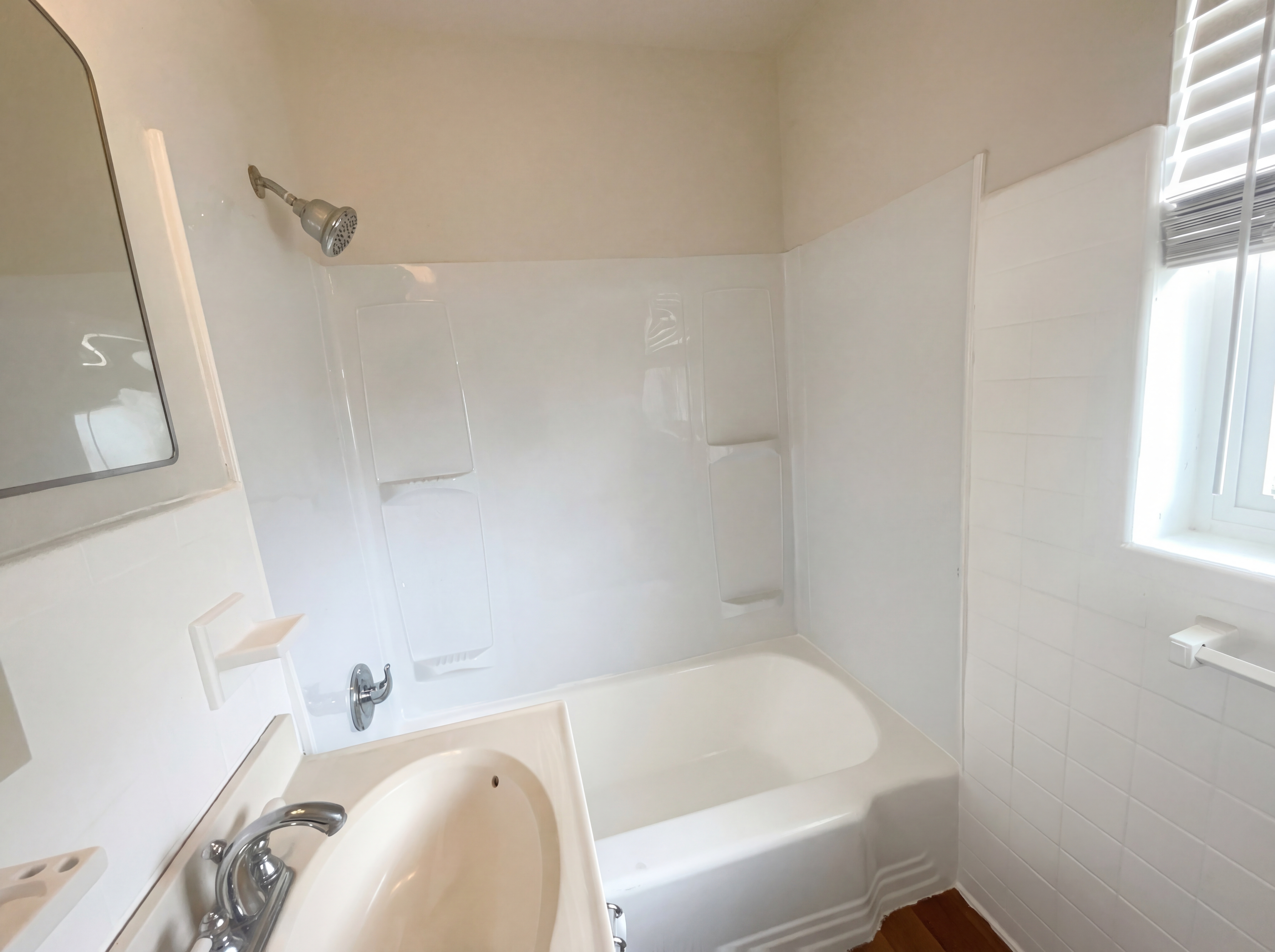 Photo 9 of 14 of 6123 Robbins Cir S, Jacksonville, FL