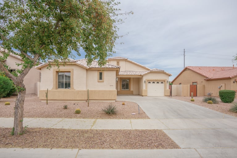 Photo 1 of 30 - 14226 Shaw Butte Dr N, Surprise, AZ 85379