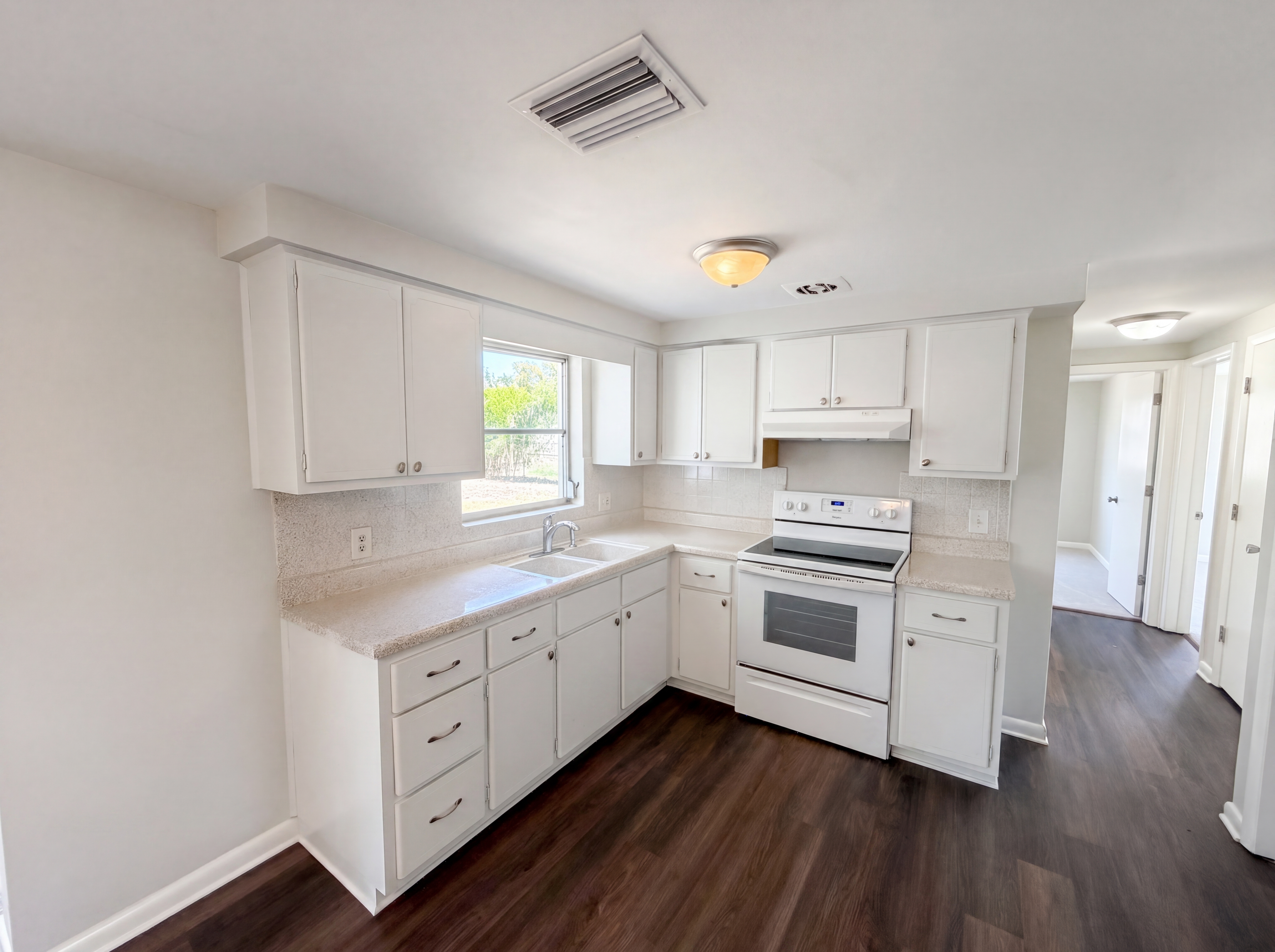 Photo 14 of 26 of 3523 Berkshire St, New Port Richey, FL