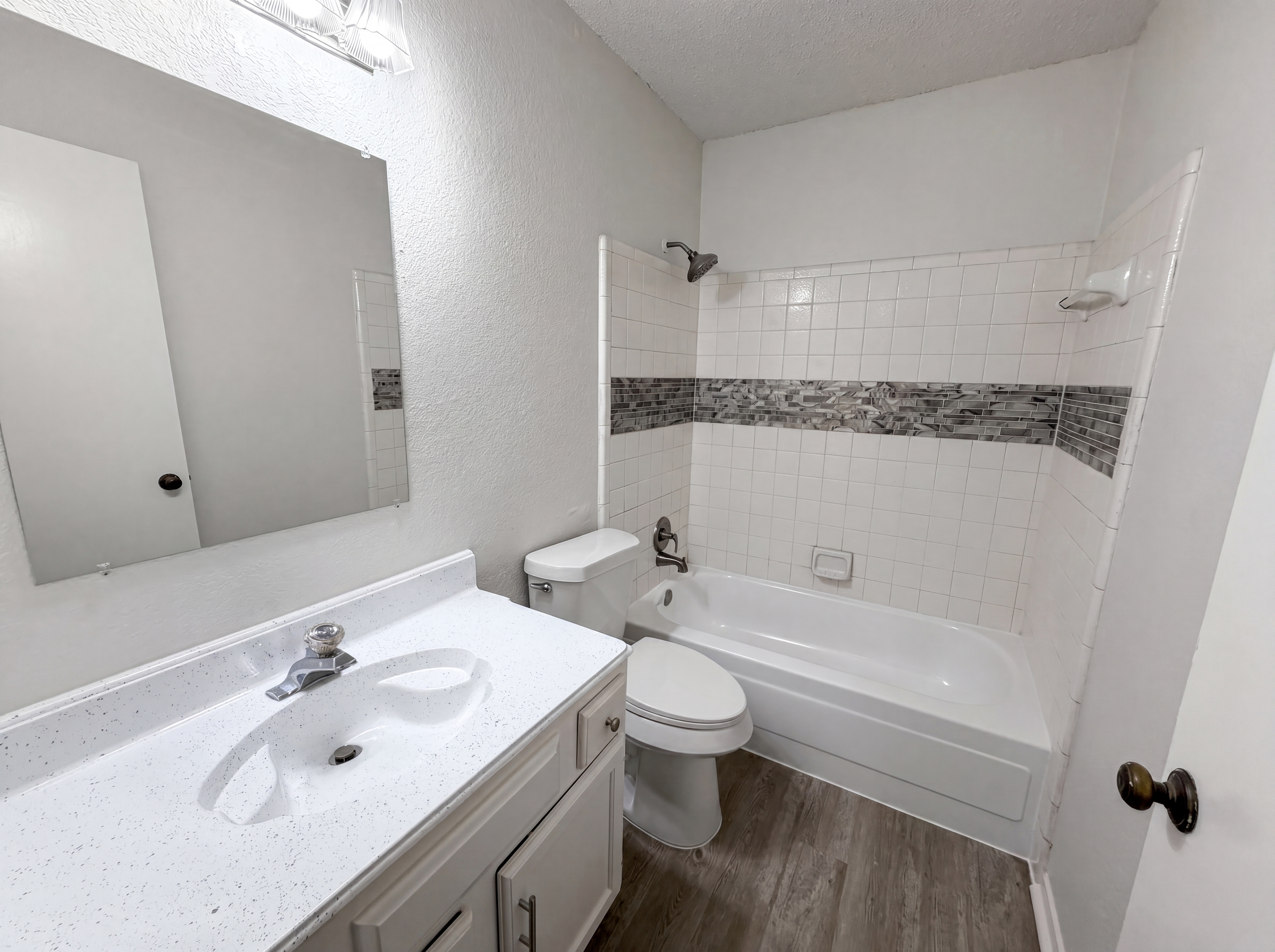 Photo 11 of 16 of 1319 Oak Run Dr, Duncanville, TX