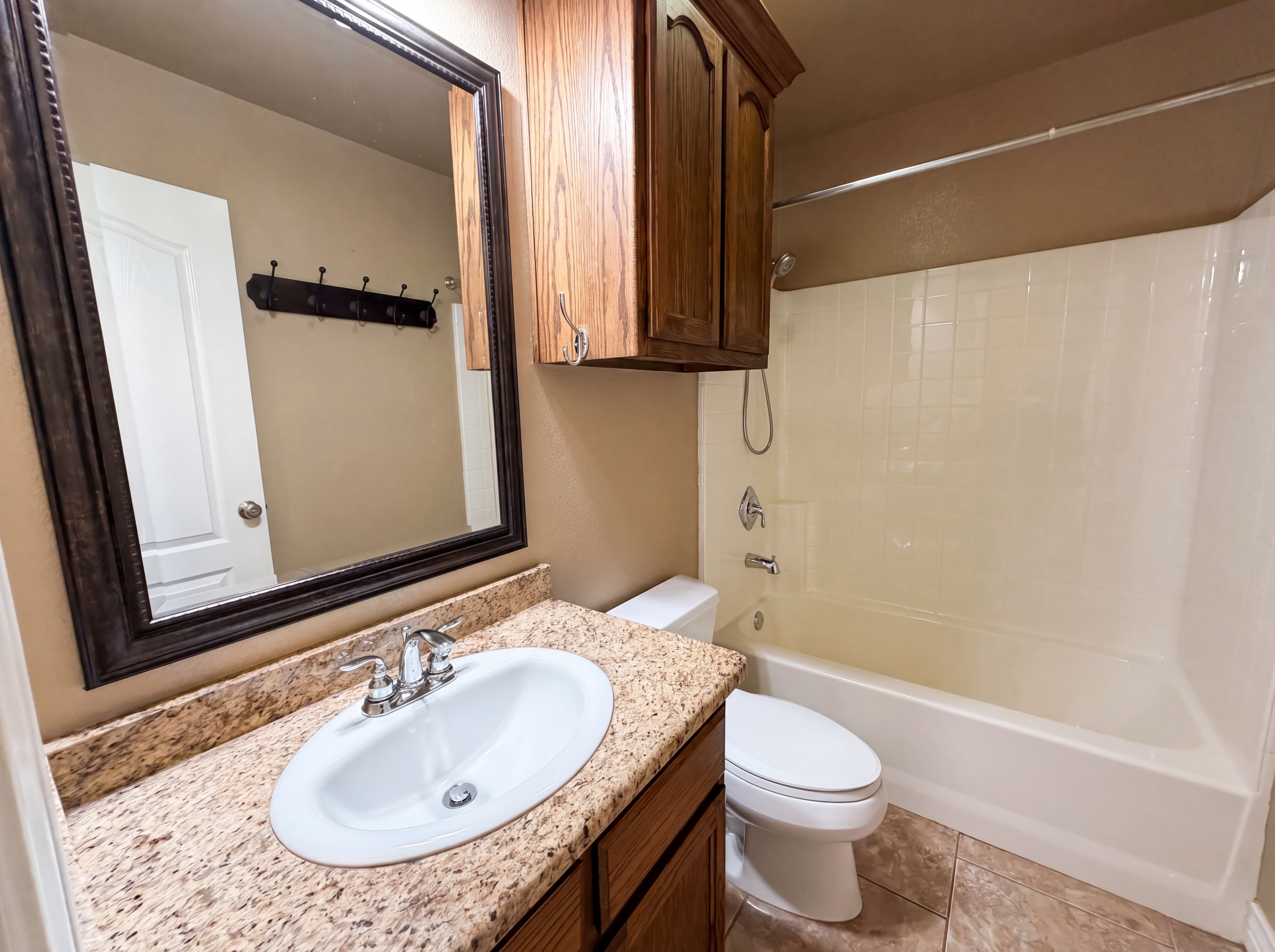 Photo 14 of 16 of 11318 Brendel Ln, Corpus Christi, TX
